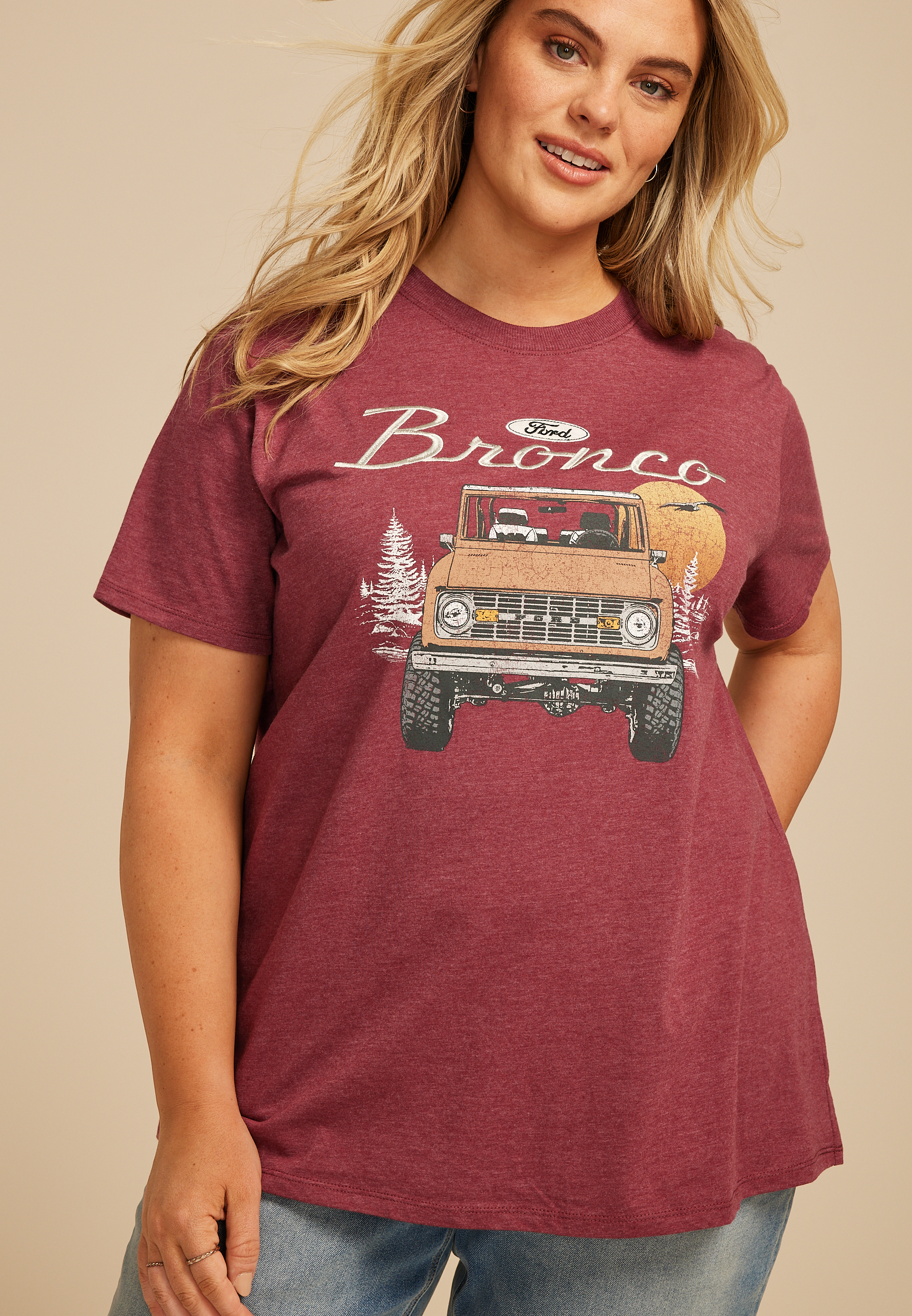 Plus Size Bronco Oversized Fit Graphic Tee