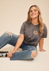 Plus Size Be The Light Floral Oversized Fit Graphic Tee, C829, small