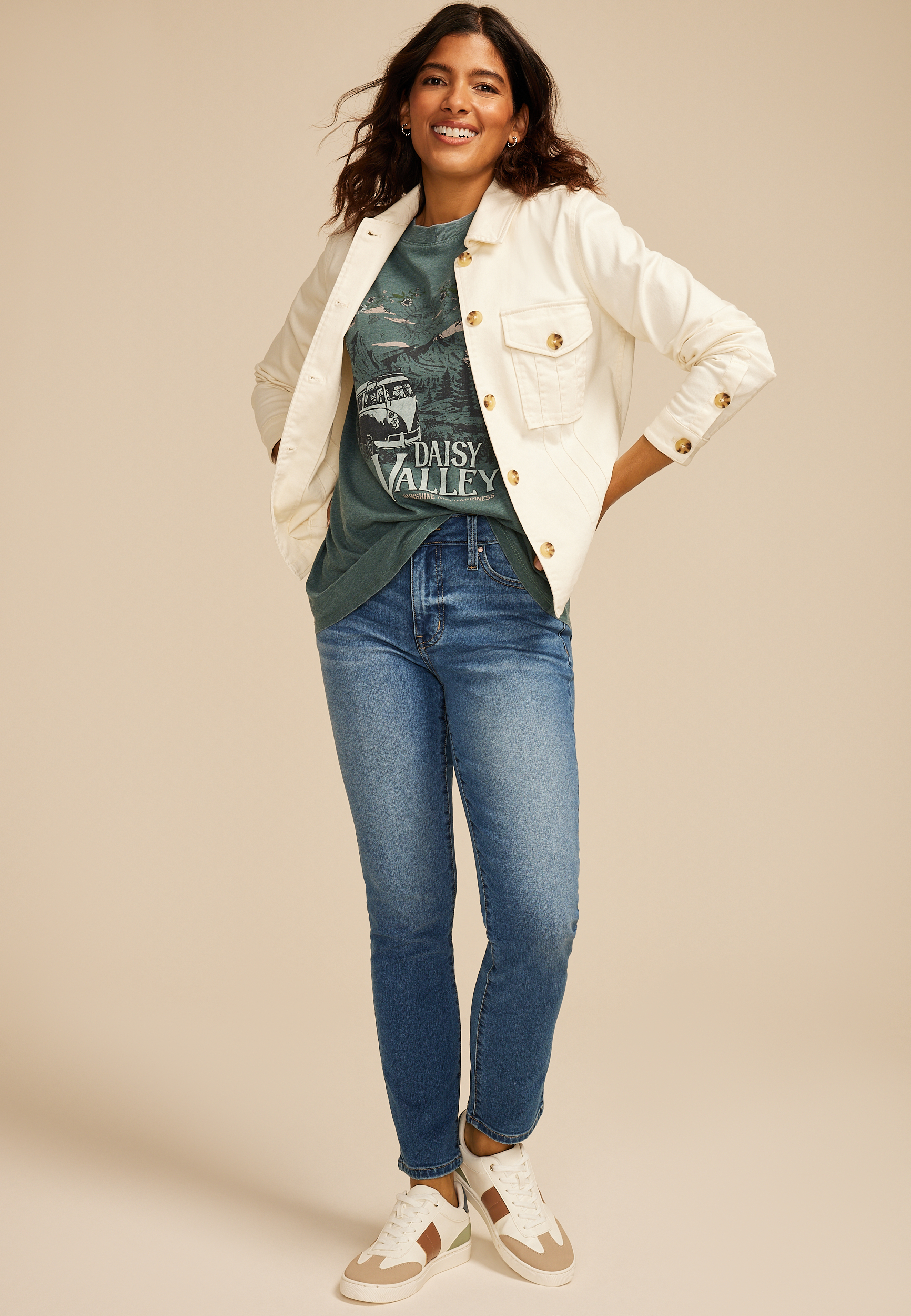 Daisy Valley Oversized Fit Graphic Tee