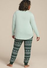 Plus Size I Wasnt Made For The Winter Graphic Tee And Jogger Pajama Set, C9399, small