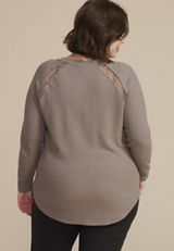 Plus Size Crochet Trim Waffle Knit Long Sleeve Tee, C3374, small