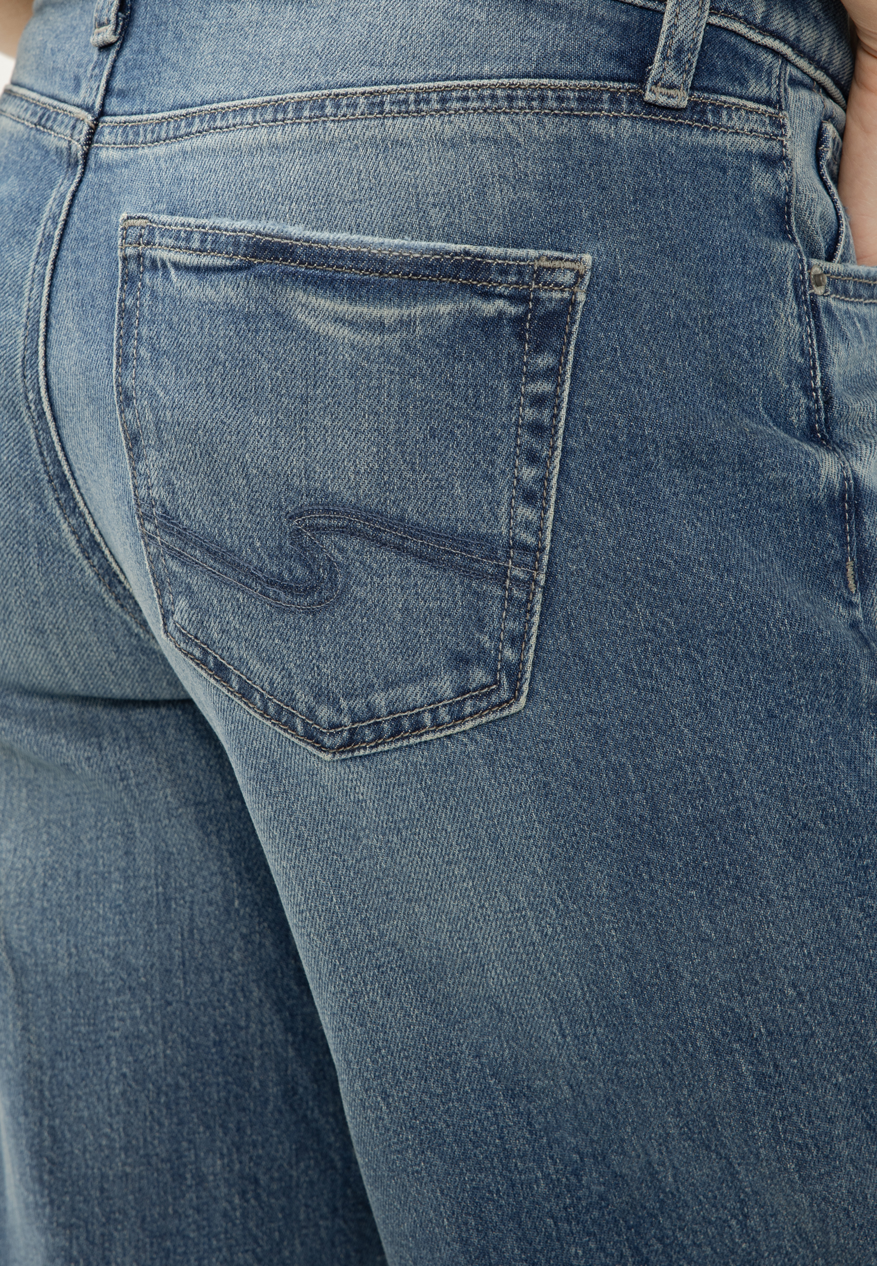 Silver Jeans Co.® Suki Curvy Mid Rise Luxe Stretch Wide Leg Jean