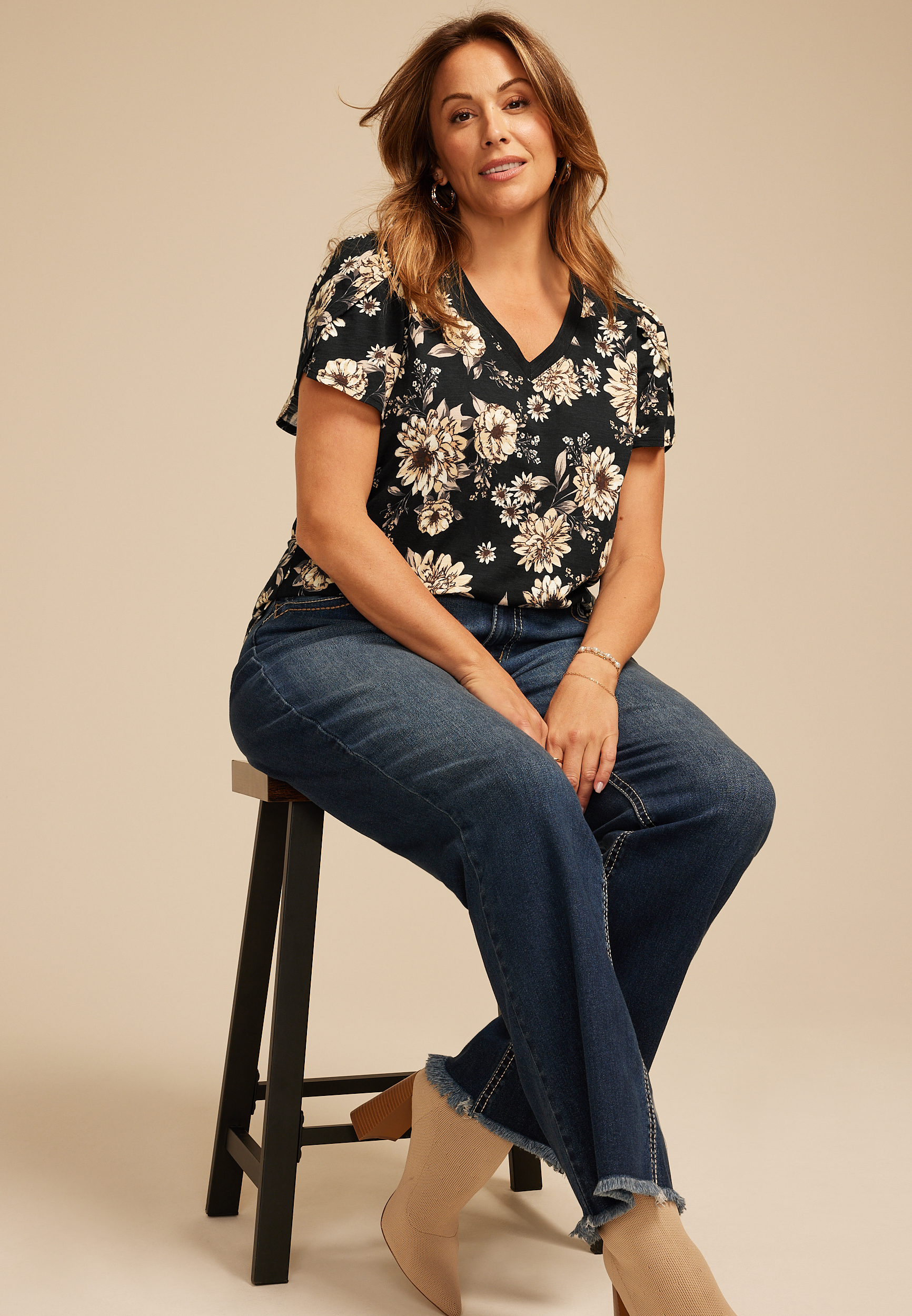 Plus Size 24/7 Holland Floral Tulip Sleeve Tee, C1756, large