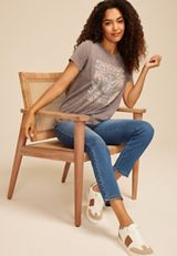Floral Butterfly Classic Fit Graphic Tee, WARM STONE, small