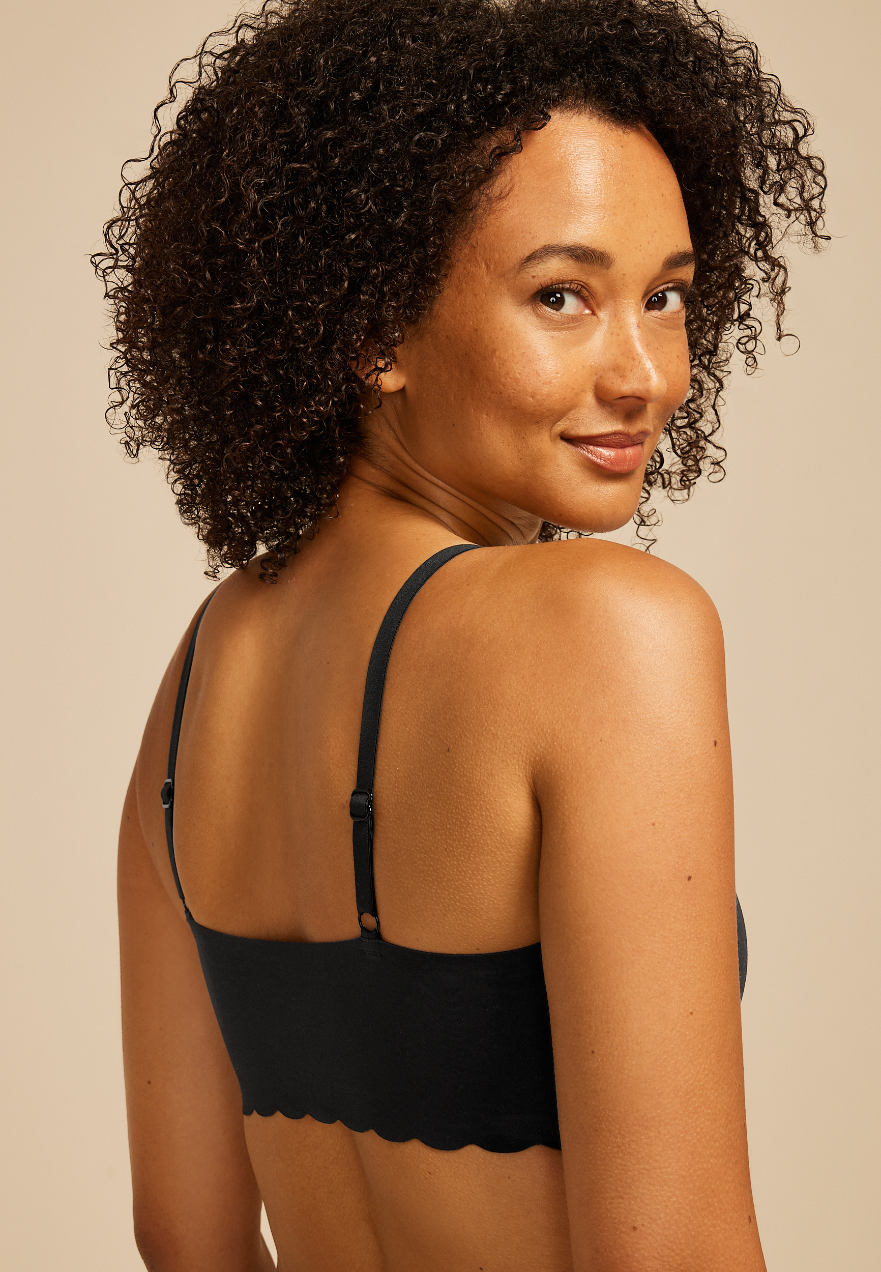 Invisibliss Scalloped Edge Bralette, C106, large