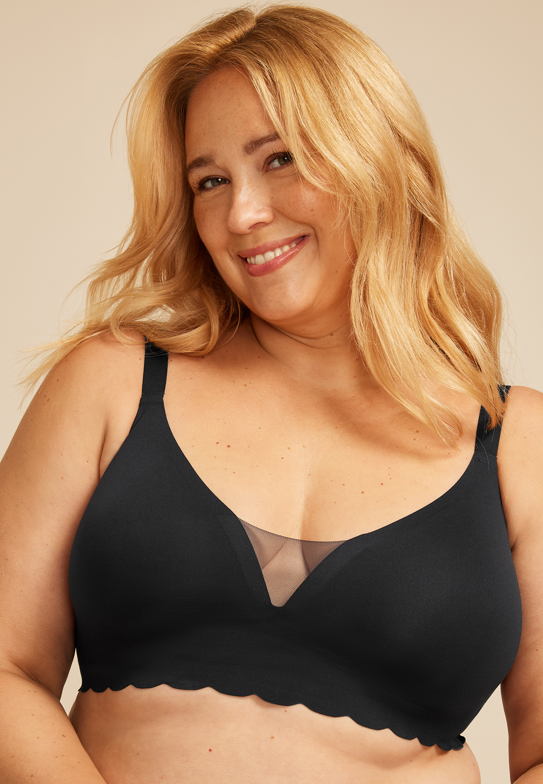 Invisibliss Scalloped Edge Bralette, C106, large