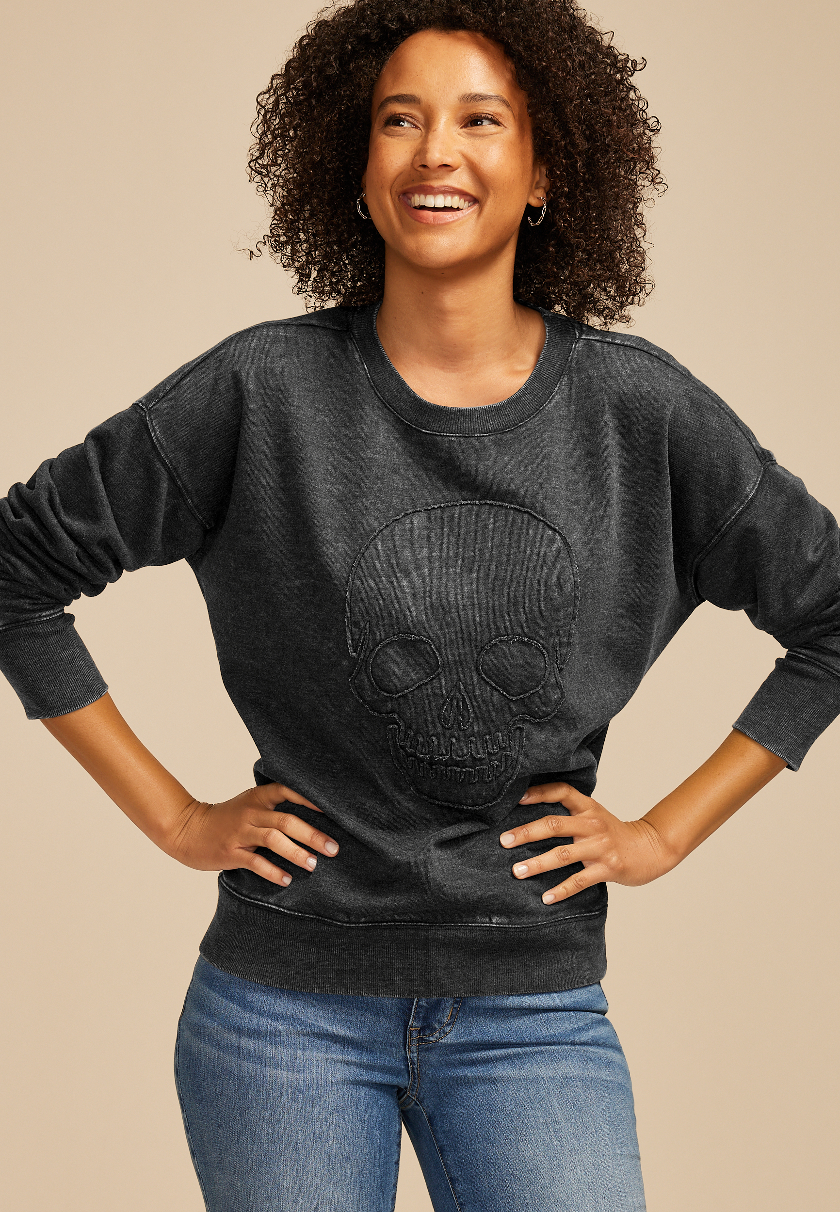 Skull Applique Relaxed Fit Sweatshirt