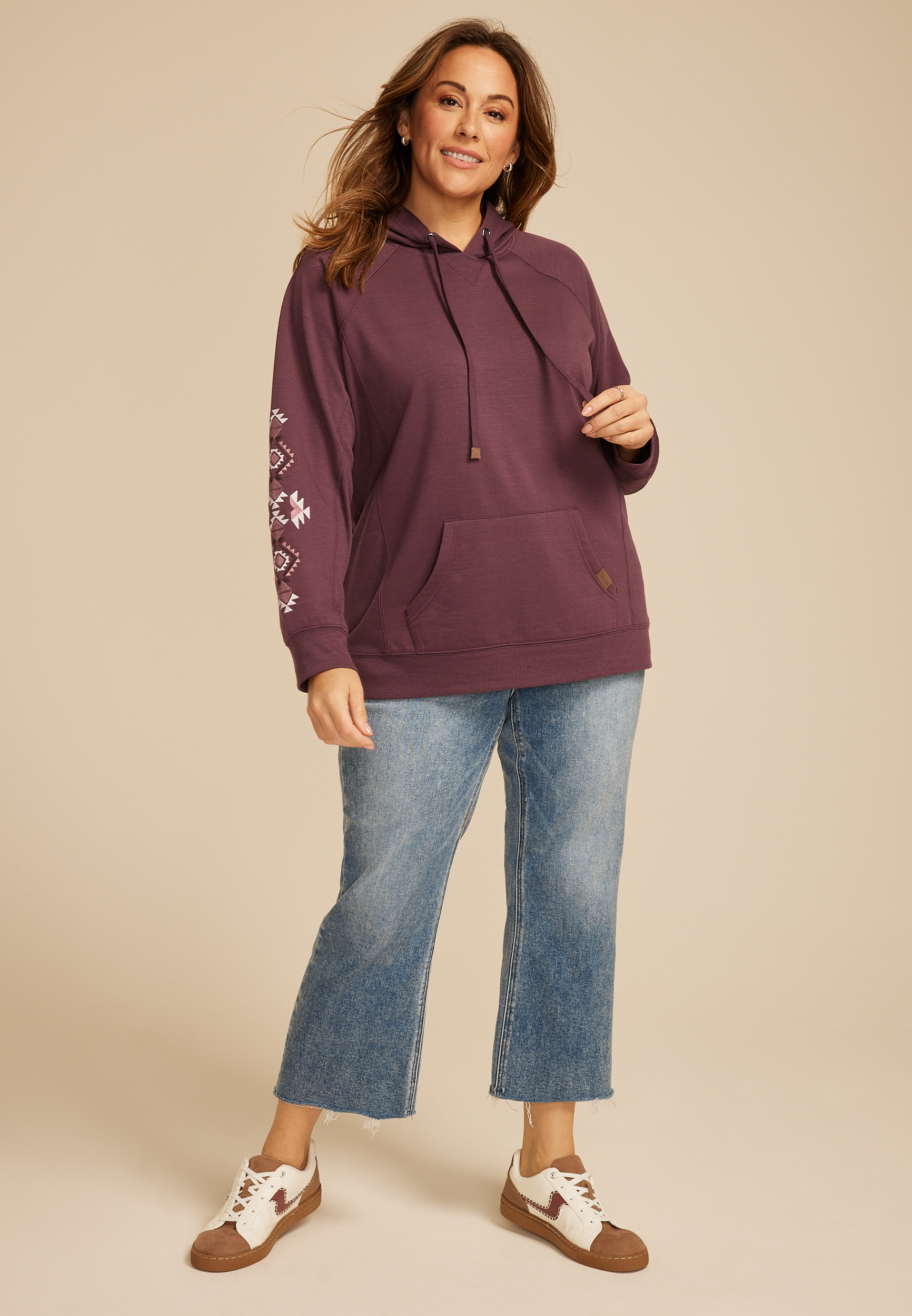 Plus Size Homeward Embroidered Sleeve Hoodie, C7176, large