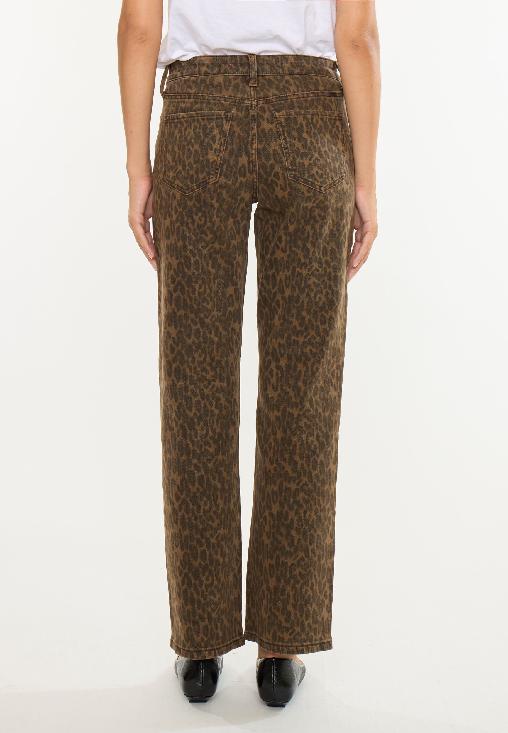 KanCan™ High Rise Leopard Print Straight Jean
