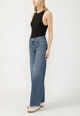 Silver Jeans Co.&reg; Suki Curvy Mid Rise Wide Leg Jean, C258, small