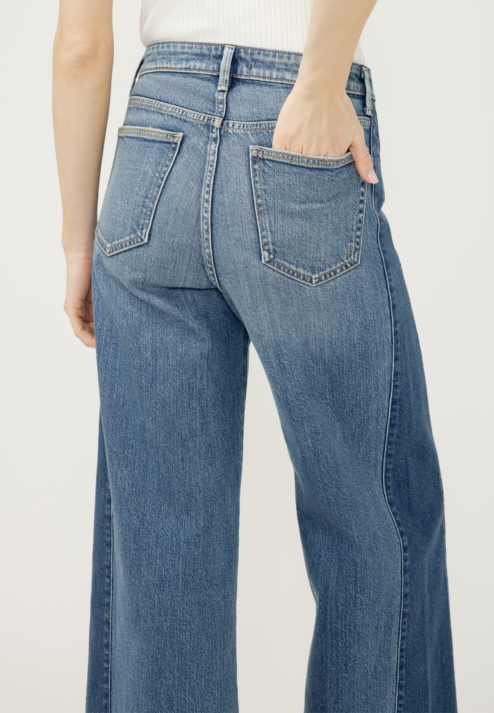 Silver Jeans Isbister High Rise Wide Leg Jean maurices