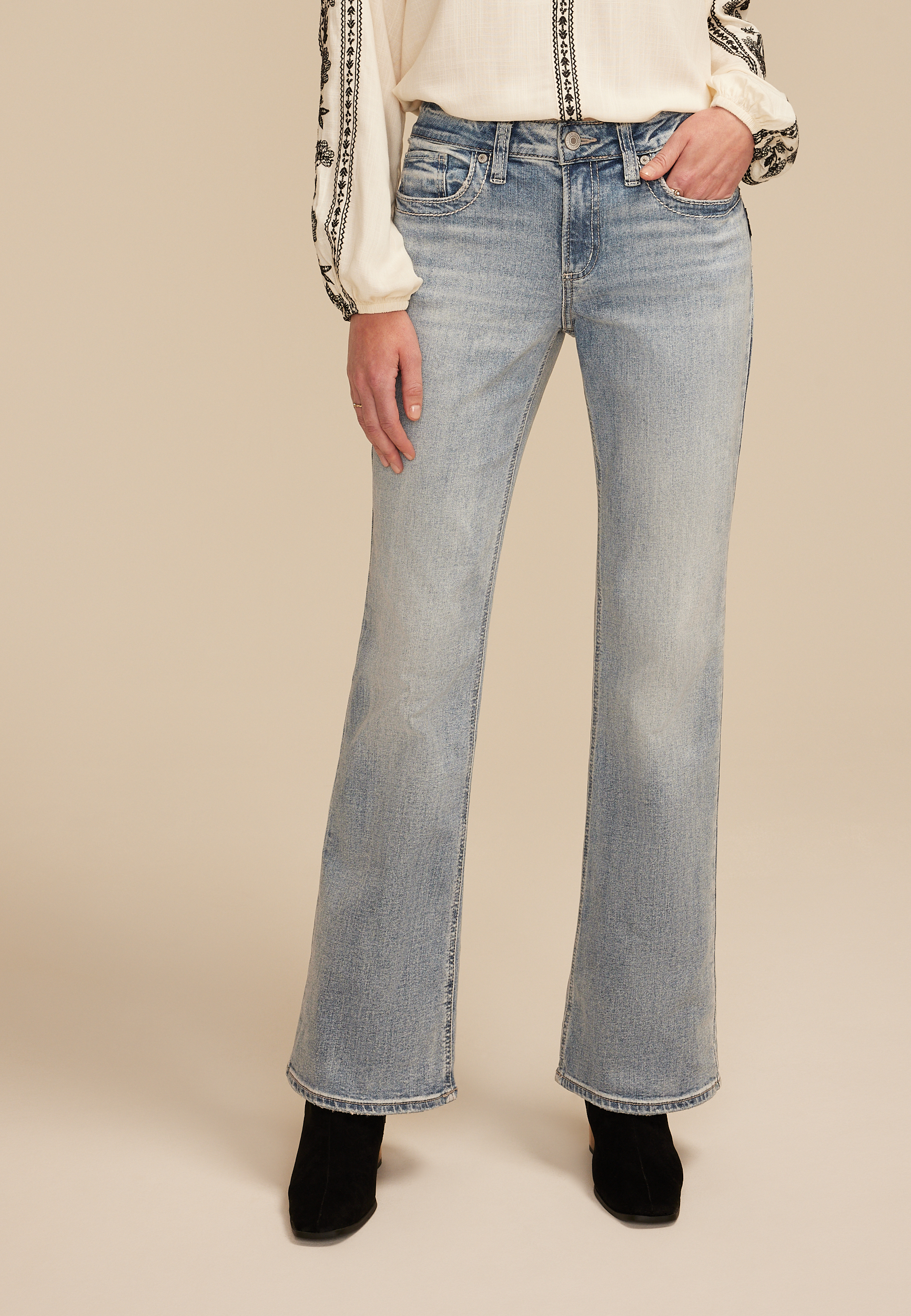 Silver Jeans Co.® Suki Curvy Mid Rise Bootcut Jean