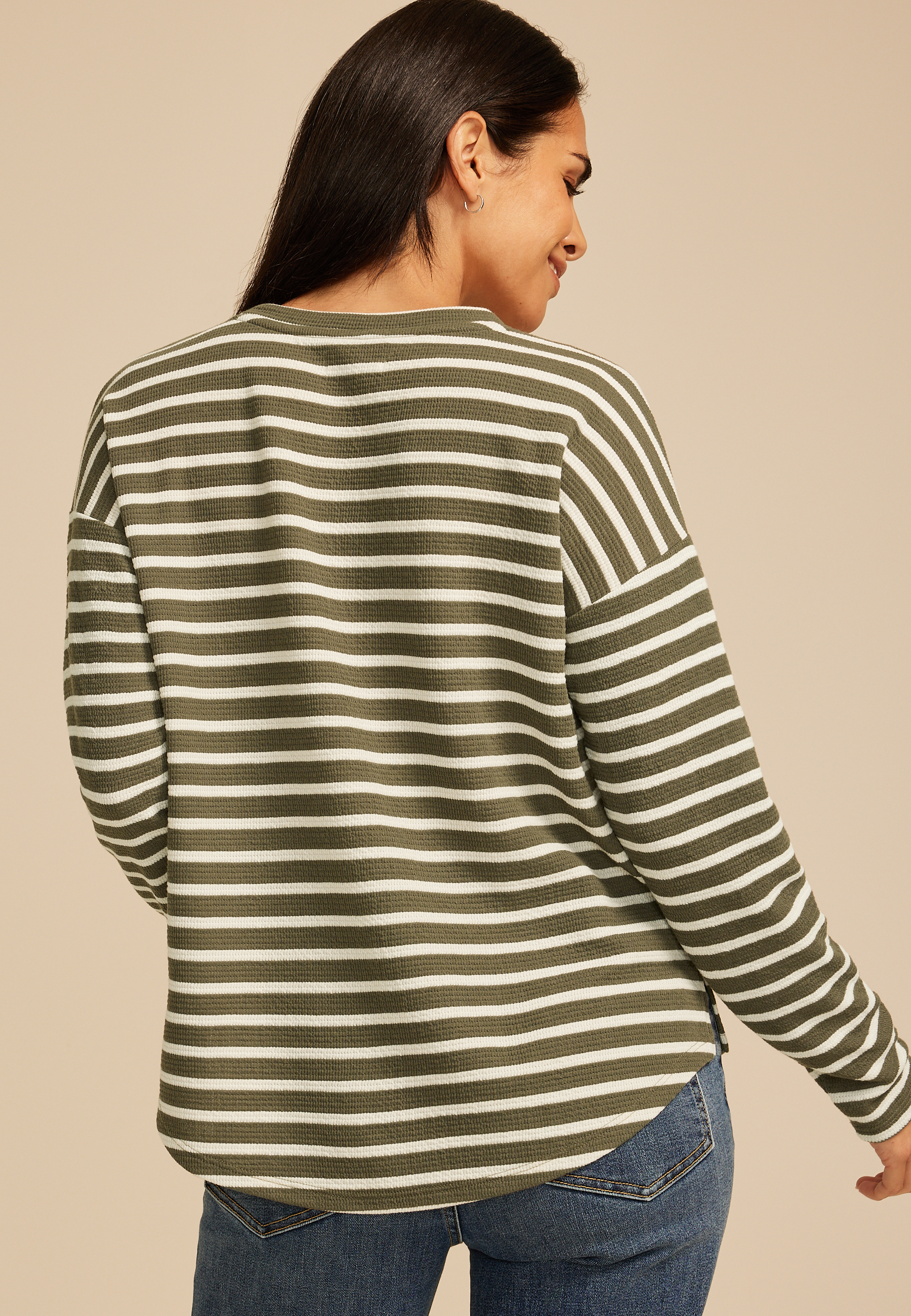 24/7 Clara Long Sleeve Seersucker Tee, C1829, large
