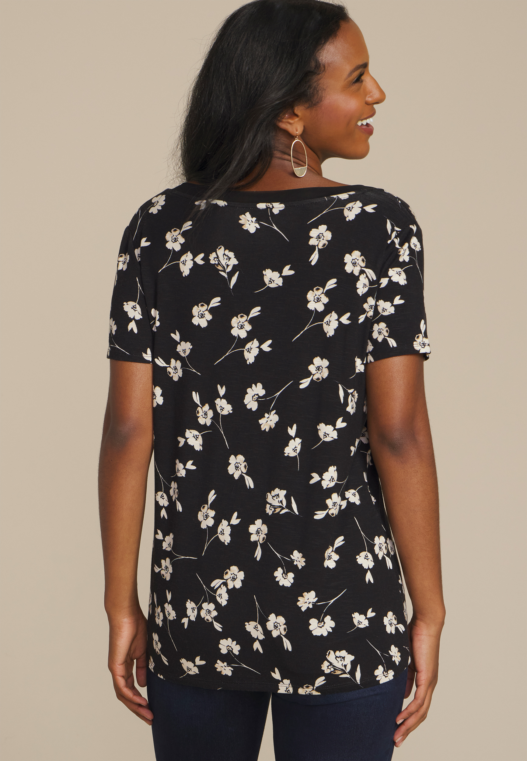 24/7 Mesh Trim Floral V Neck Tee, C1756, large