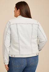 Plus Size Light Wash Denim Jacket, C2806, small