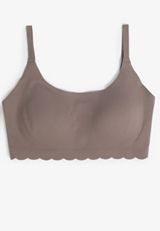 Invisibliss Scalloped Hem Bralette, C6964, small