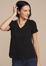 24/7 V Neck Step Hem Tee, BLACK, small