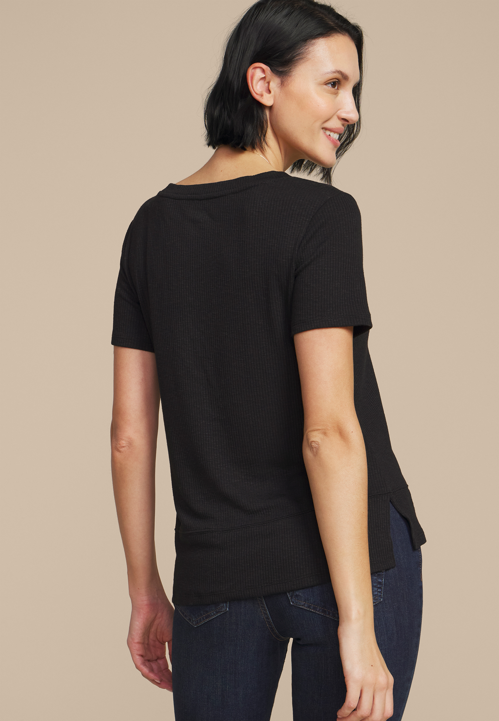 24/7 V Neck Step Hem Tee, BLACK, large