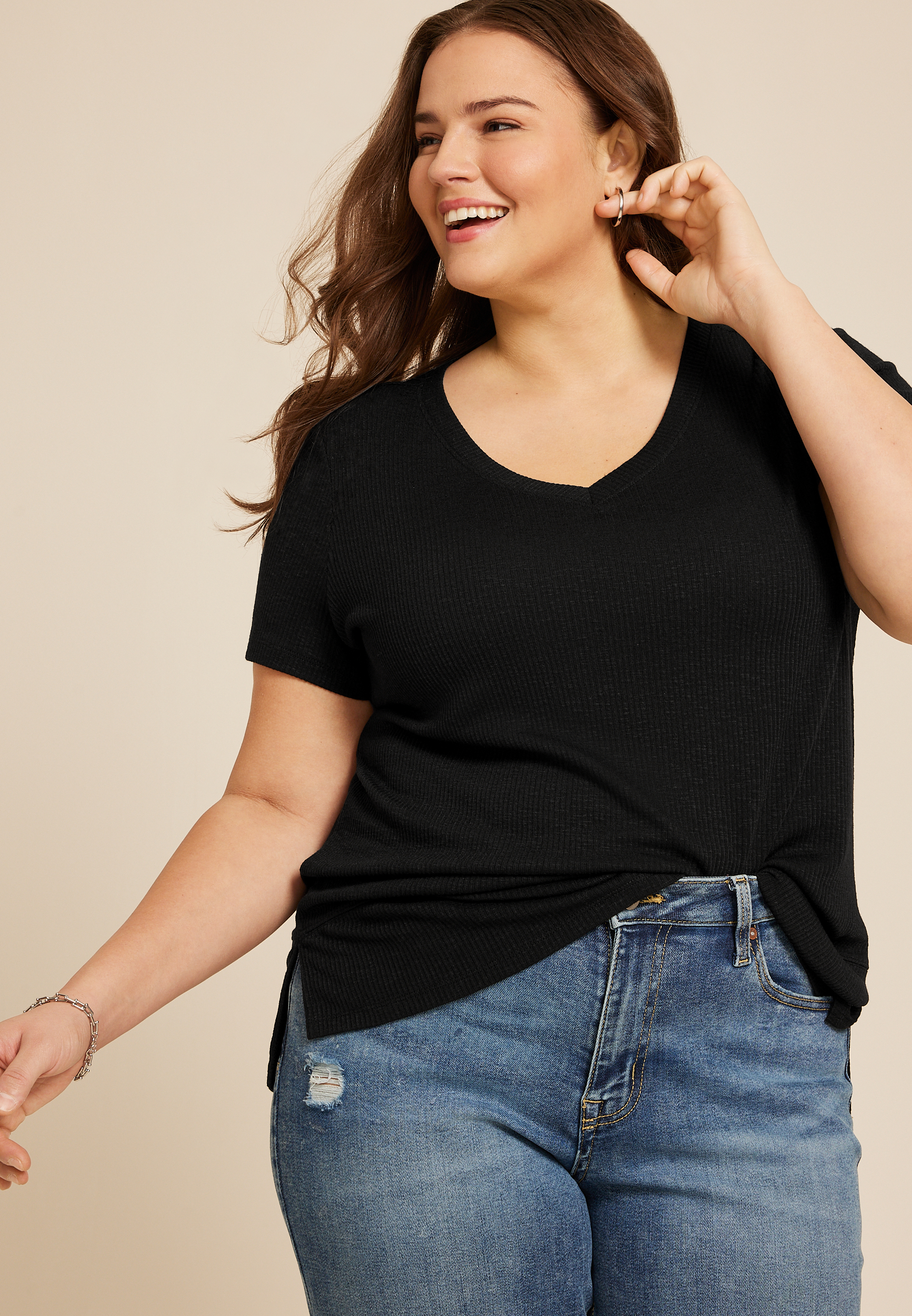 Plus Size 24/7 V Neck Step Hem Tee
