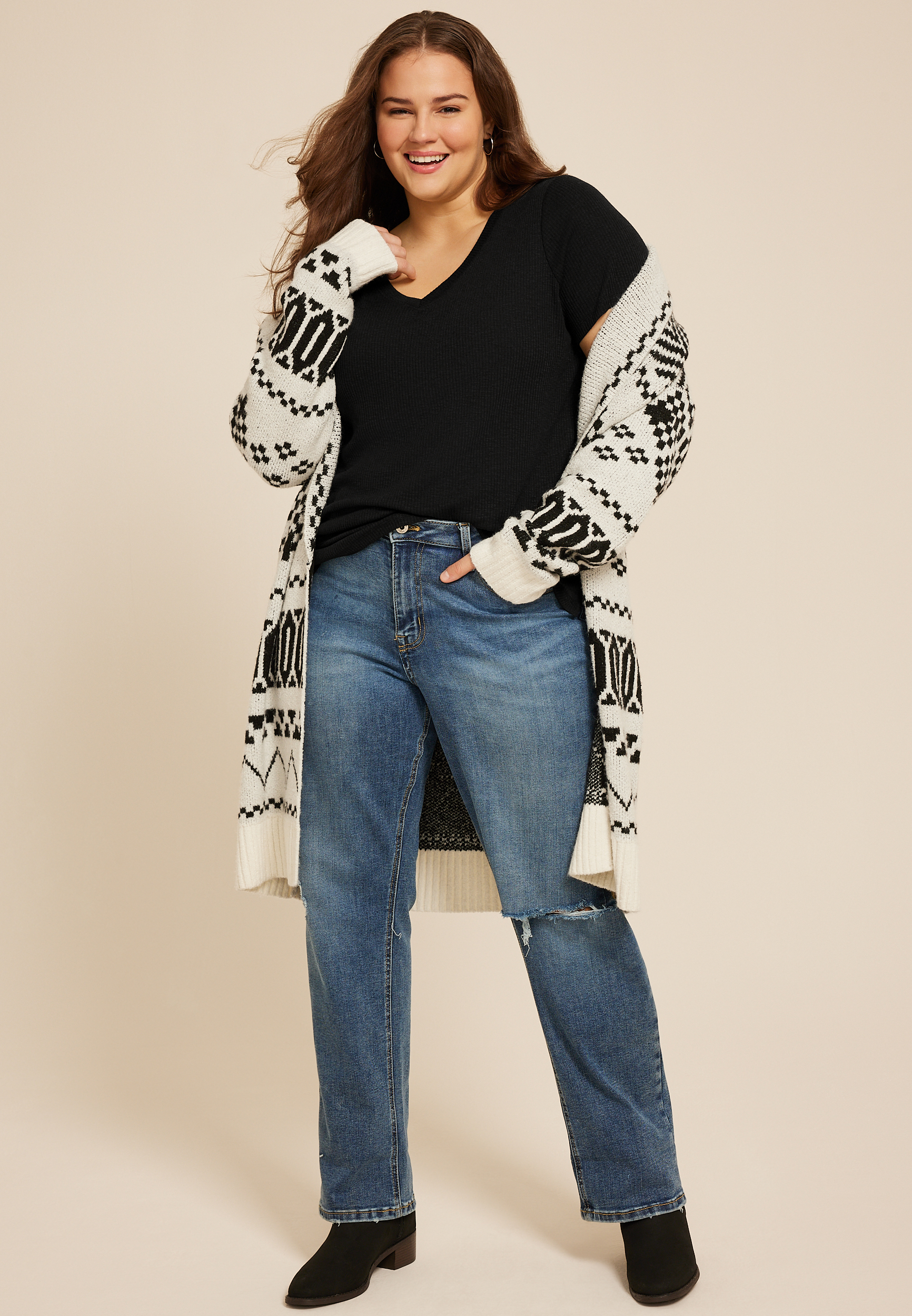 Plus Size 24/7 V Neck Step Hem Tee | maurices