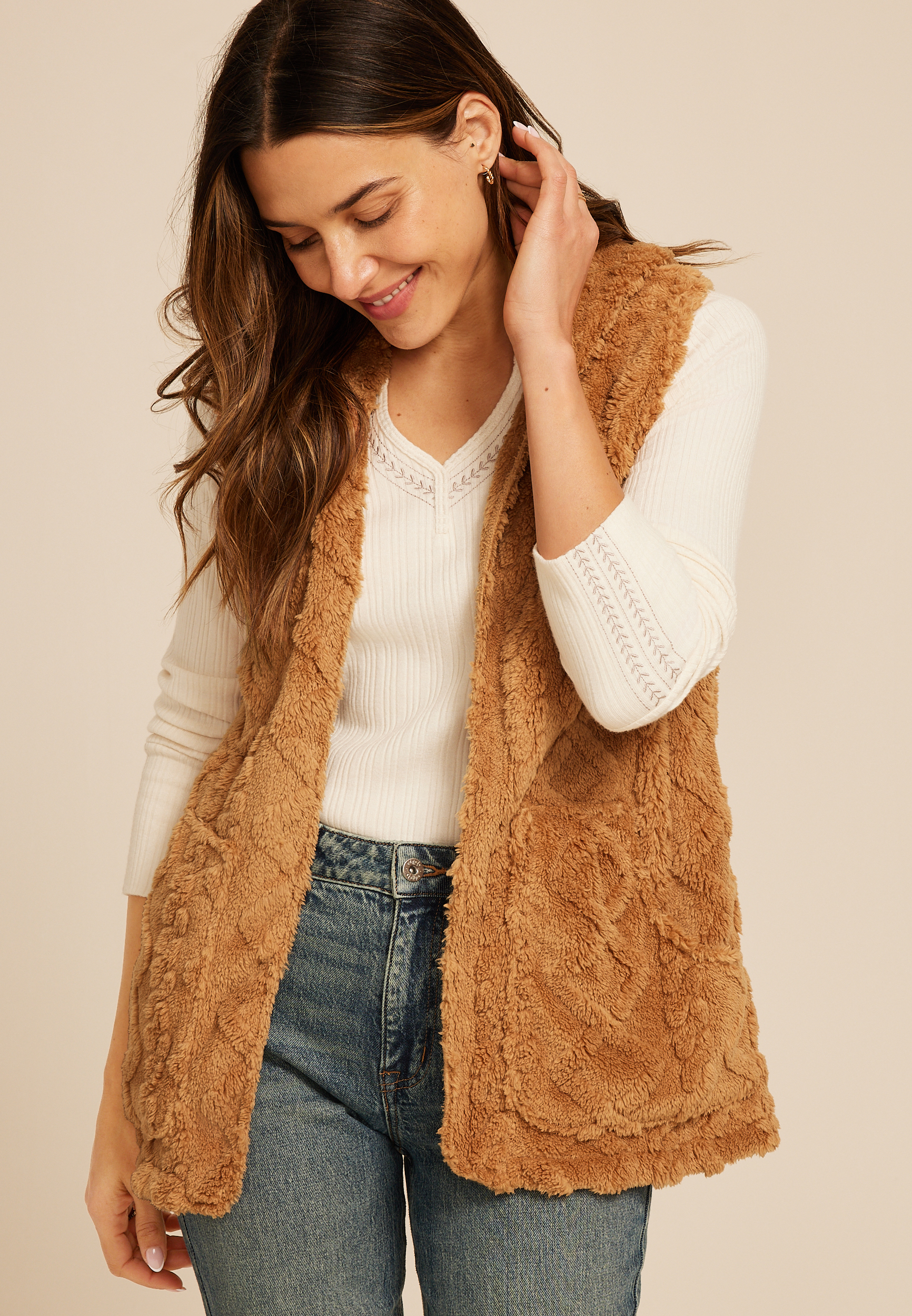 Cozy Hooded Cable Sherpa Vest