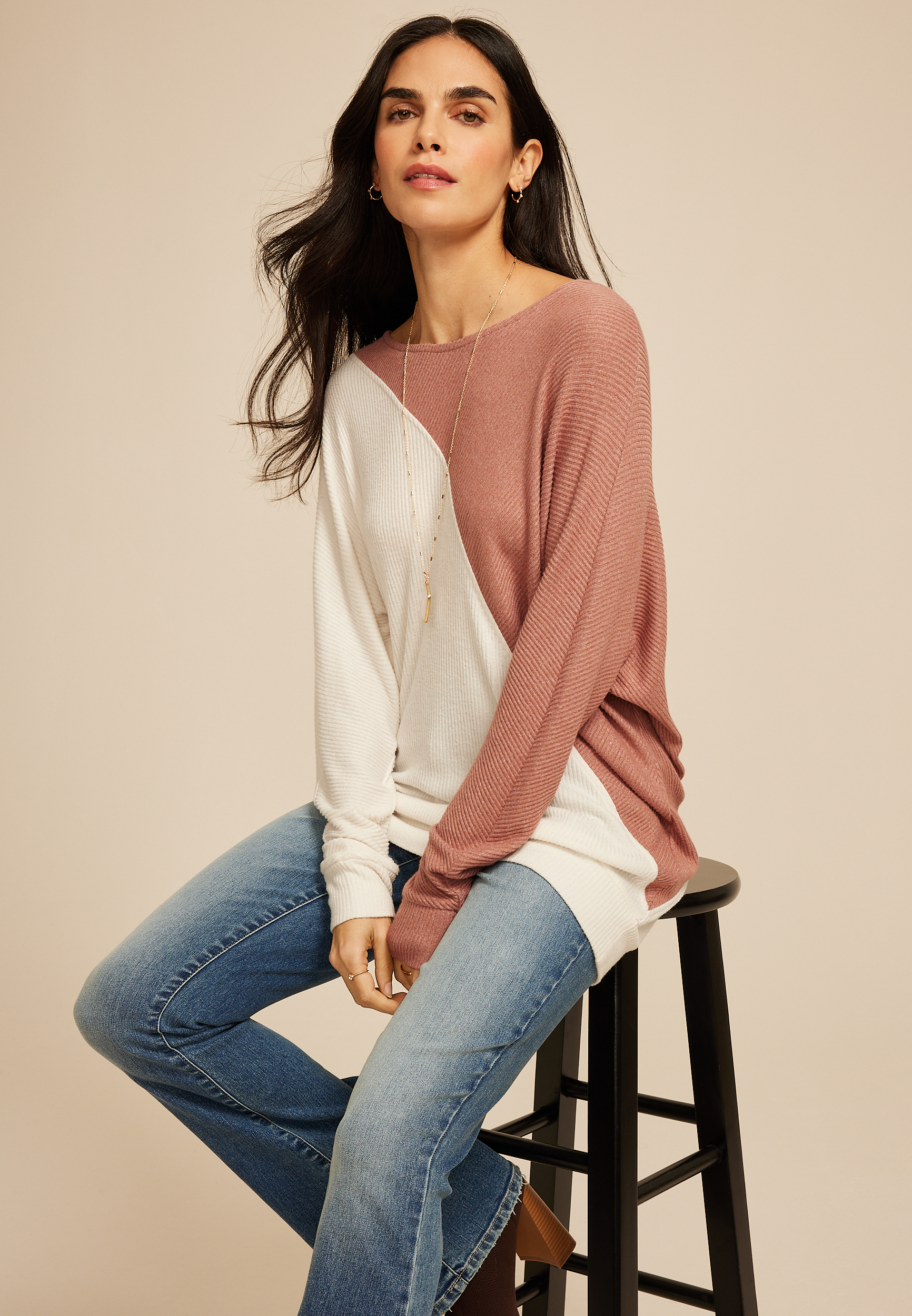 24/7 Dakota Diagonal Seam Colorblock Long Sleeve Tee, , small