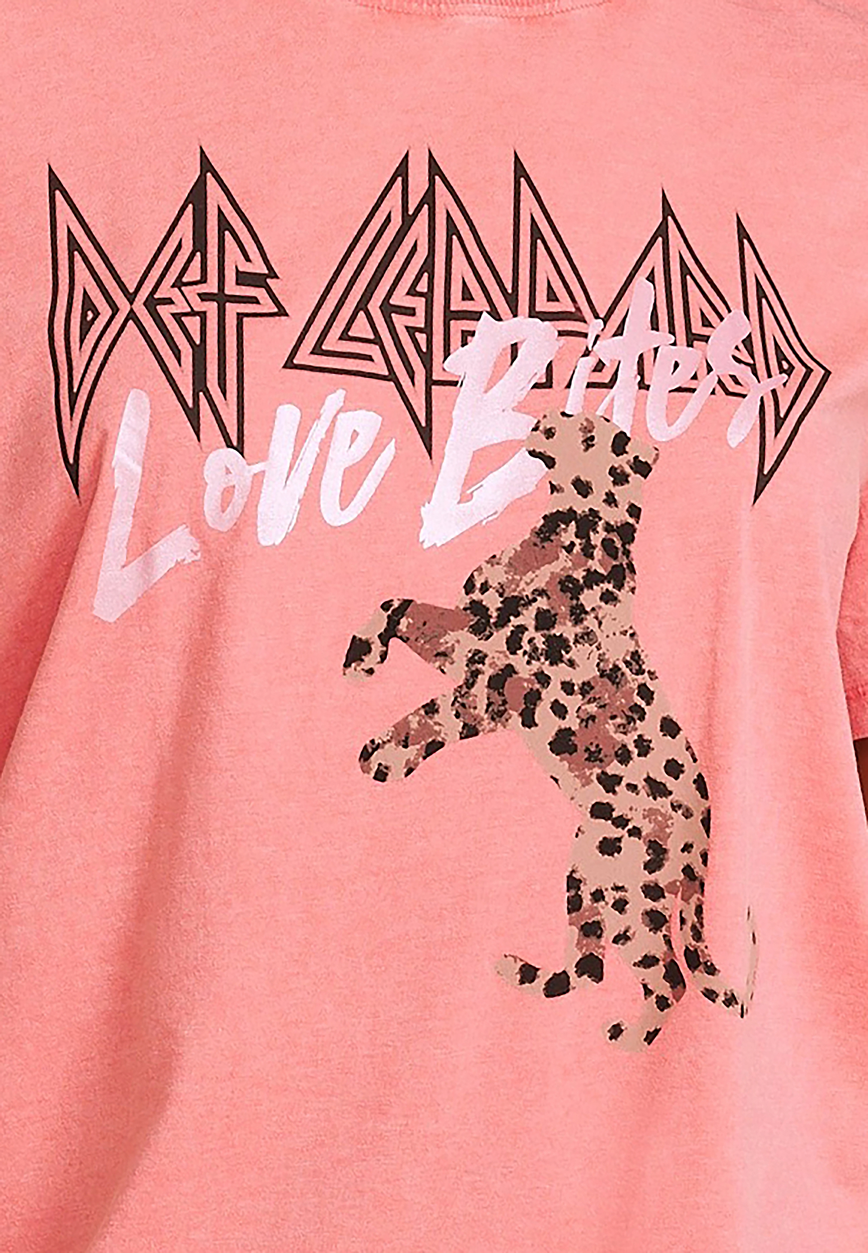 Def Leppard Love Bites Oversized Fit Graphic Tee, CORAL, large