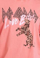 Def Leppard Love Bites Oversized Fit Graphic Tee, CORAL, small