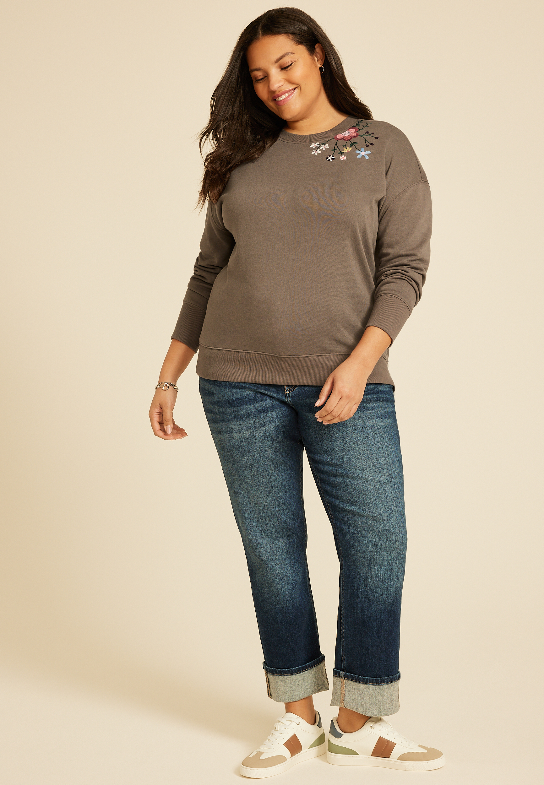 Plus Size Floral Embroidered Relaxed Fit Sweatshirt, C3374, large