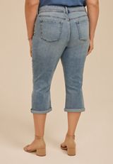 Plus Size m jeans by maurices&trade; Classic Mid Rise Double Button Capri, C3337, small