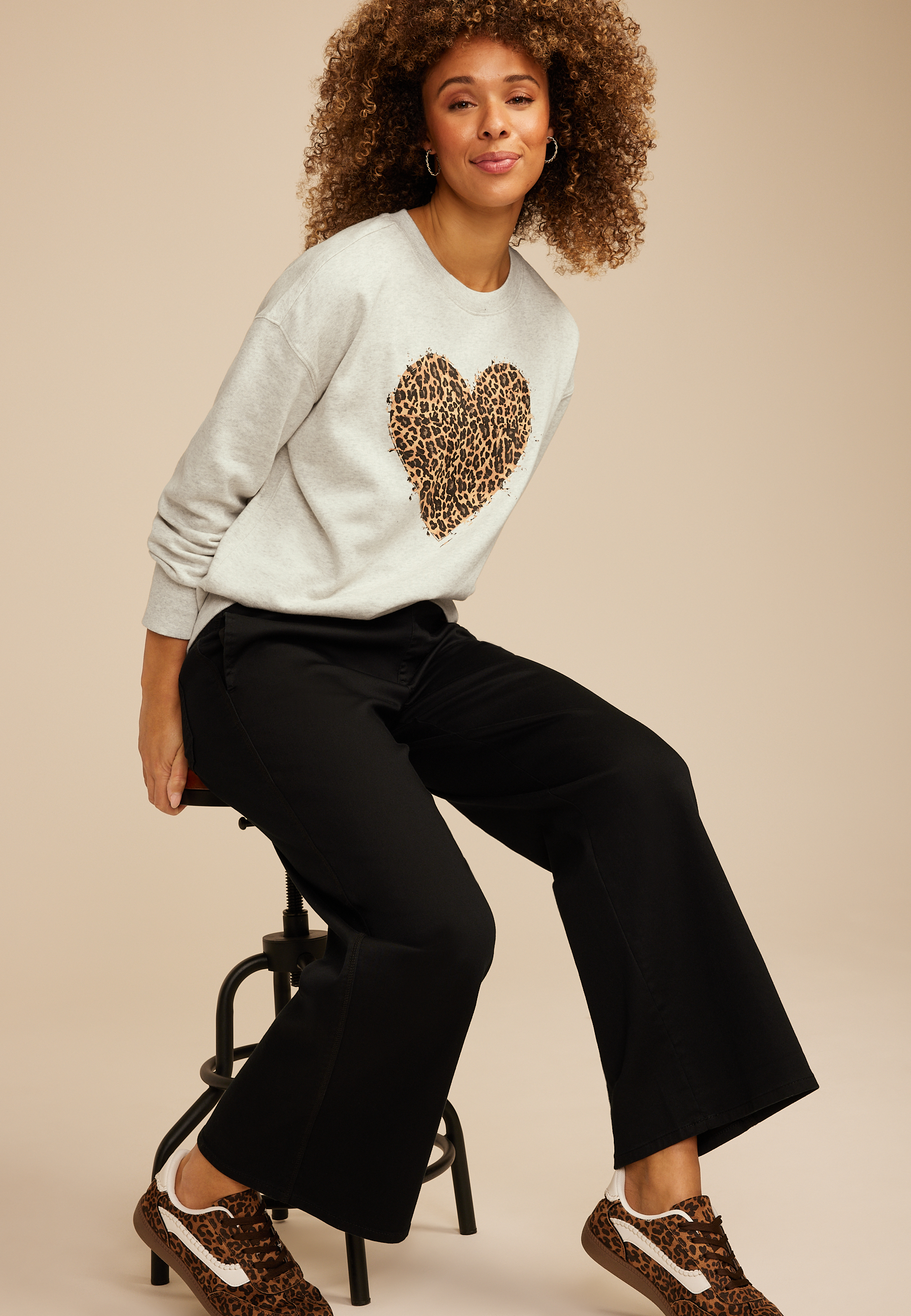 Animal Heart Relaxed Fit Sweatshirt, C3363, large