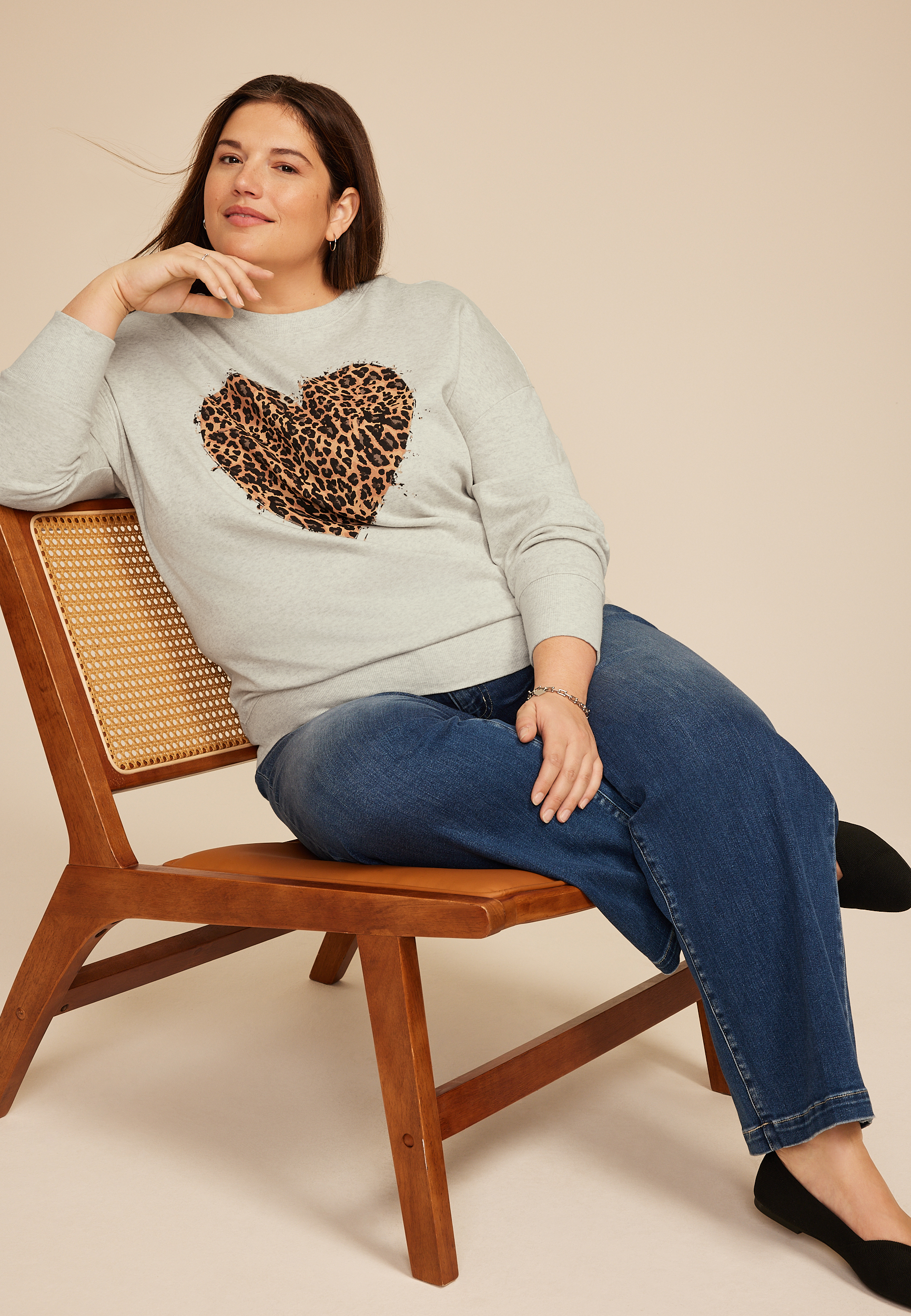 Plus Size Animal Heart Relaxed Fit Sweatshirt, C3363, large