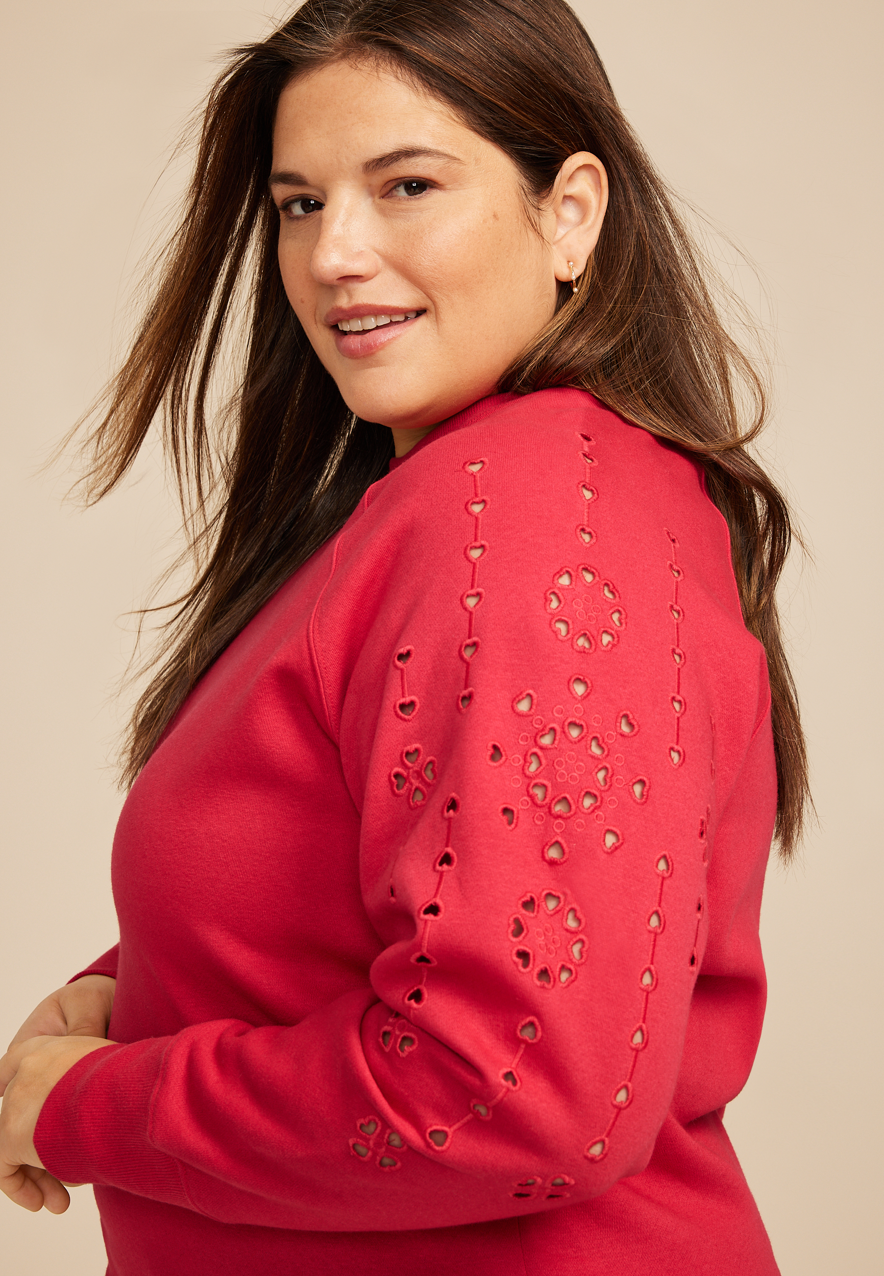 Plus Size Heart Eyelet Relaxed Fit Sweatshirt, C4744, large