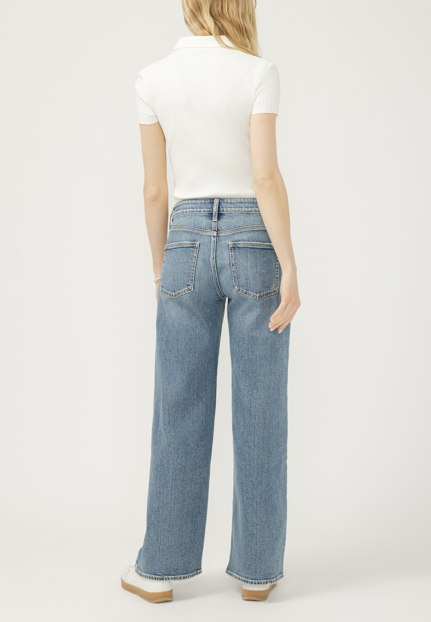 Silver Jeans Co.&reg; Suki Curvy Mid Rise Wide Leg Jean, C3337, large