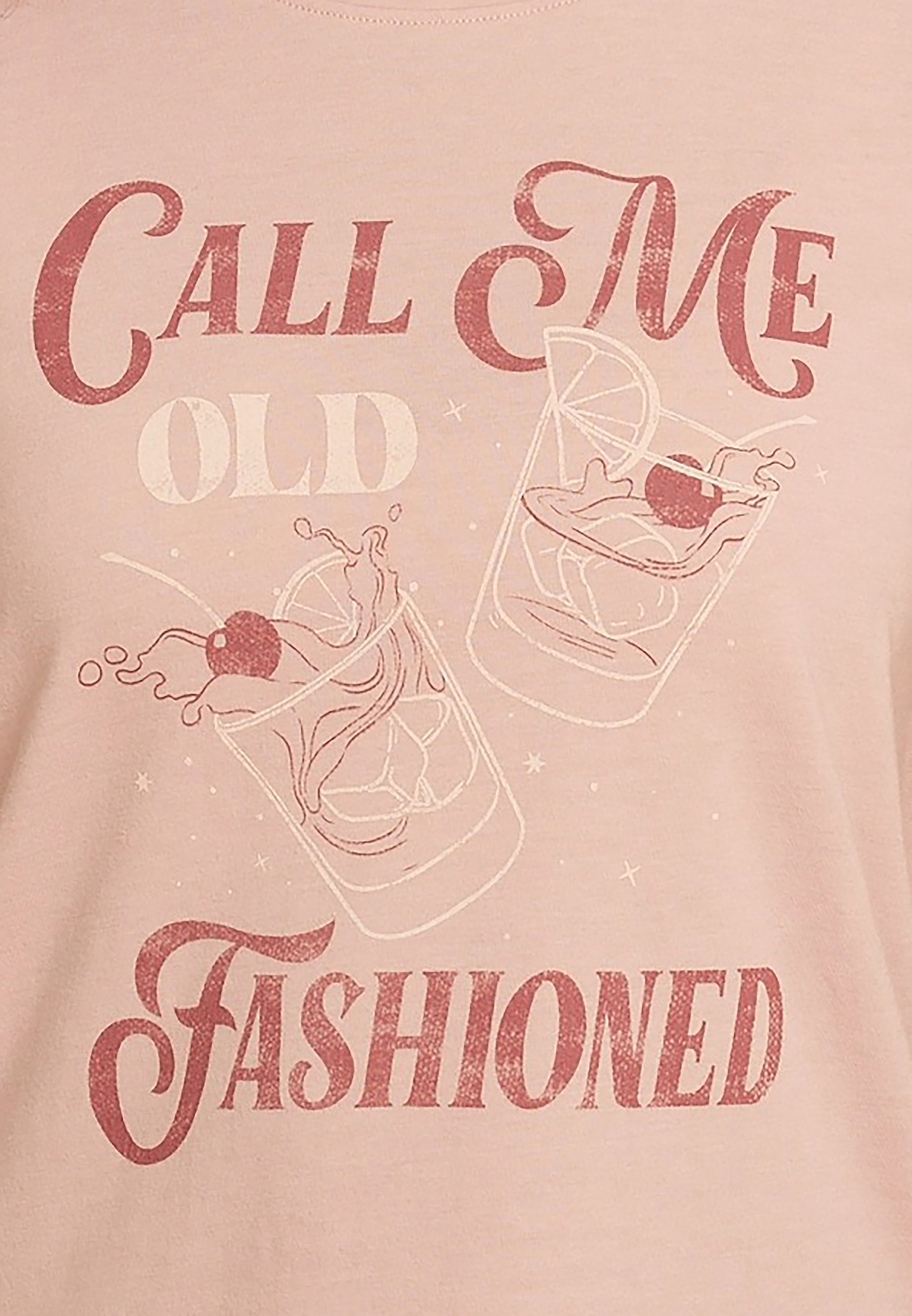 Call Me Old Fashioned Classic Fit Graphic Tee, C7578, large