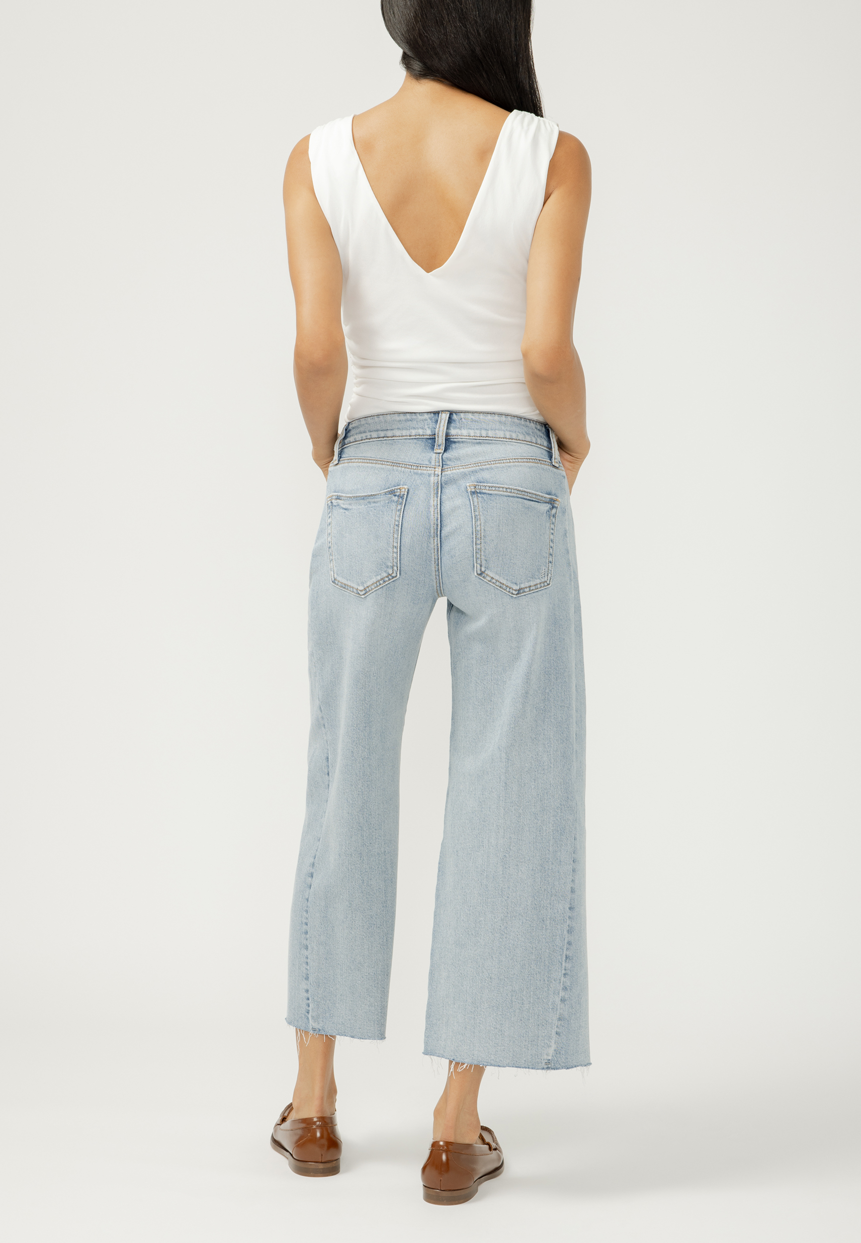 Silver Jeans Co.&reg; Suki Curvy Mid Rise Cropped Wide Leg Jean, C2806, large