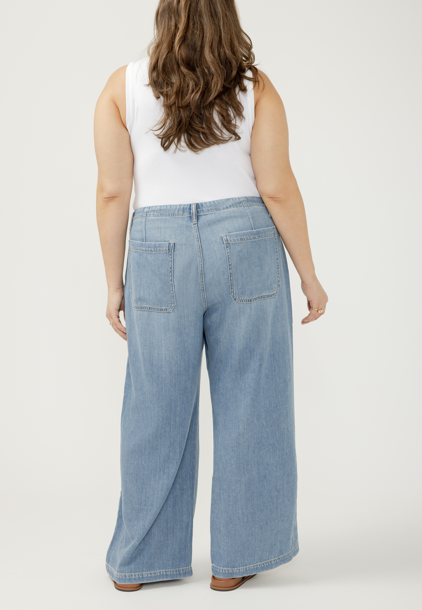 Plus Size Silver Jeans Co.&reg; Mid Rise Soft Wide Leg Beach Pant, C2806, large