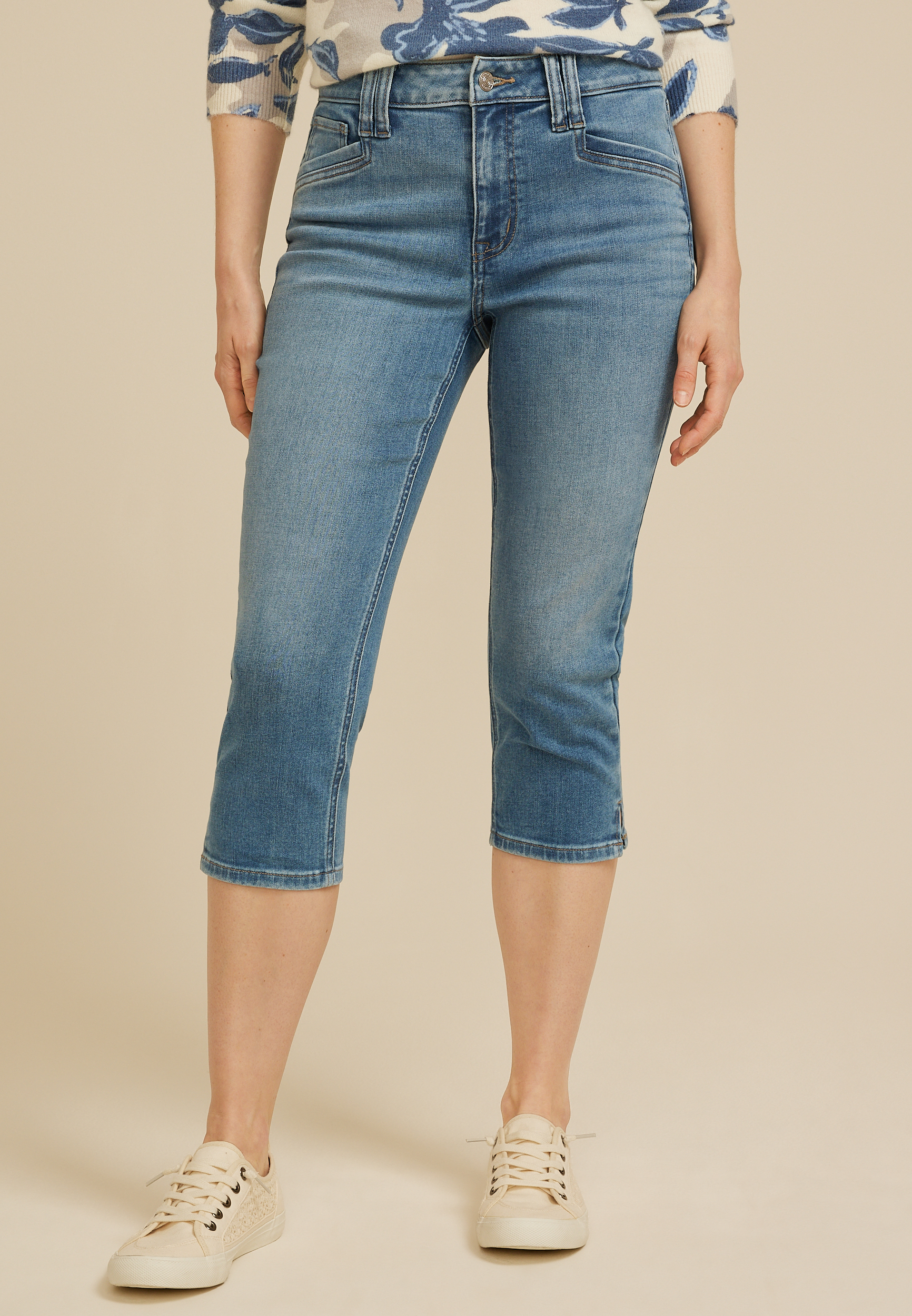 m jeans by maurices&trade; Cool Comfort High Rise Angled Scoop Pocket Skinny Capri