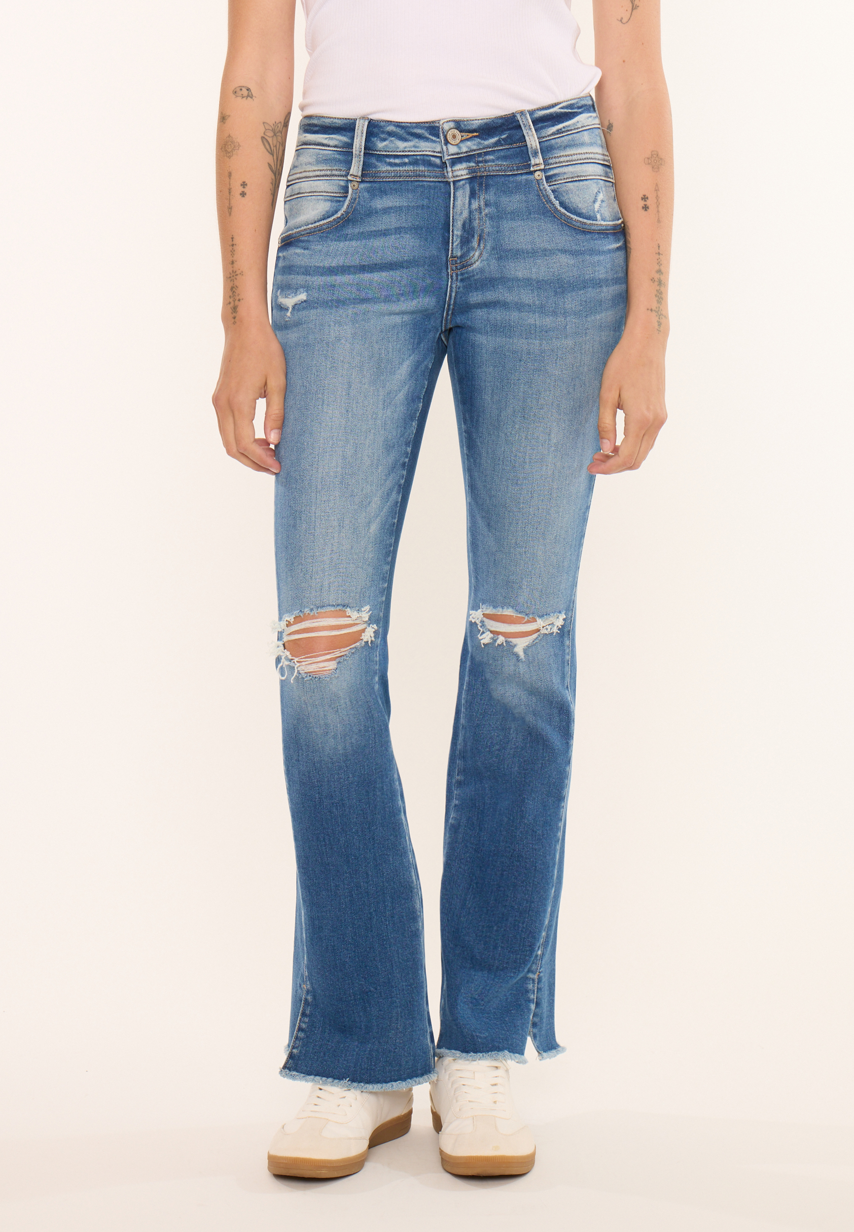 KanCan™ Mid Rise Twisted Seam Bootcut Jean | maurices