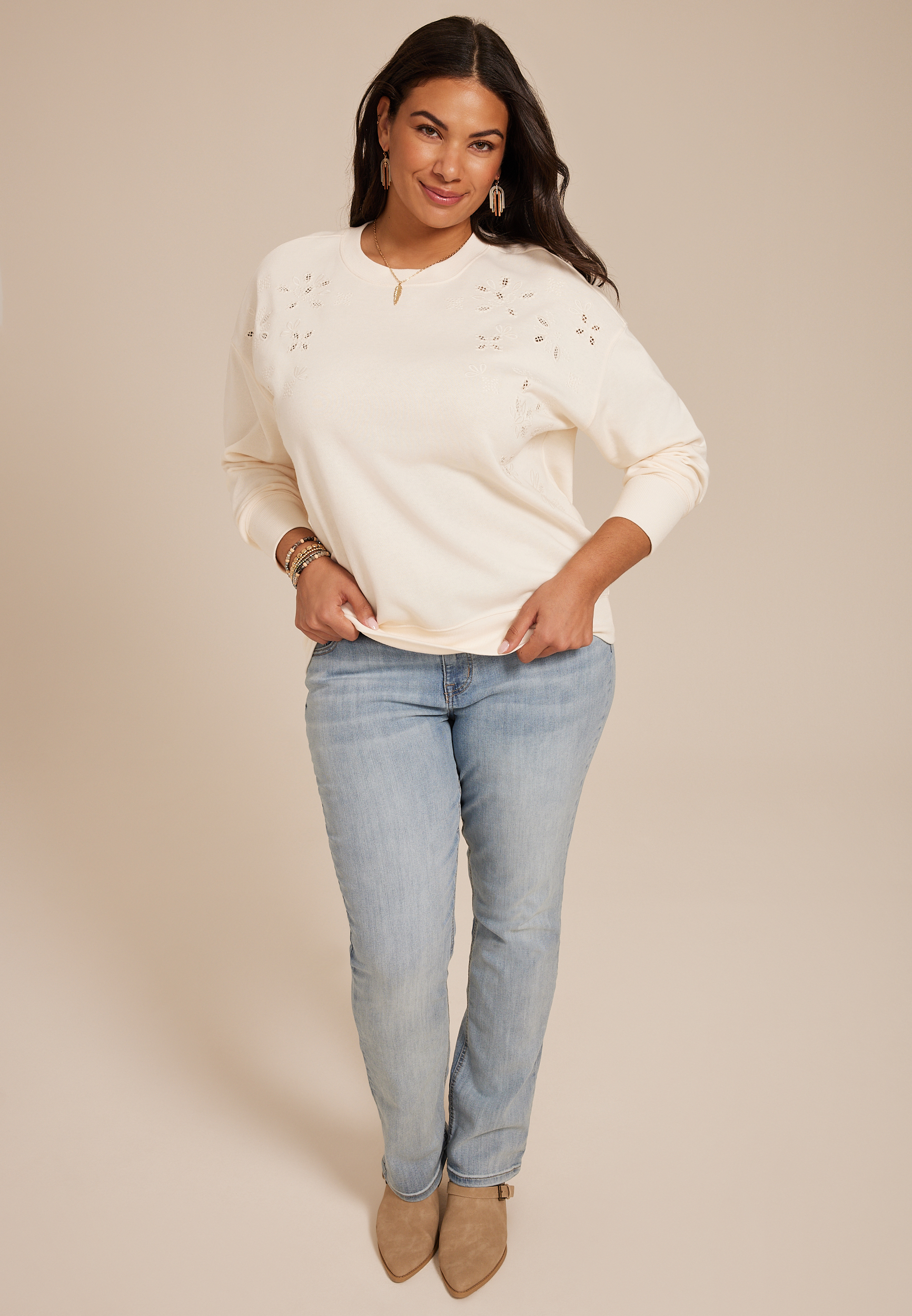 Plus Size Floral Embroidered Crew Neck Sweatshirt