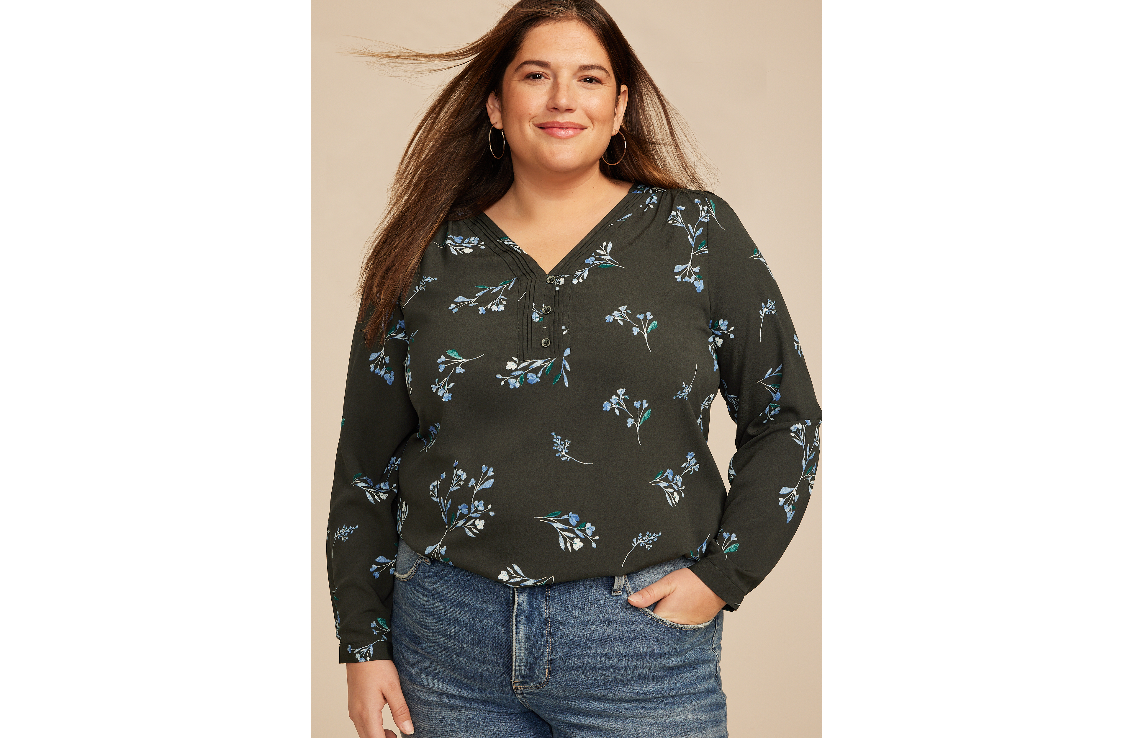 Plus Floral Pleated V Neck Button Front Blouse