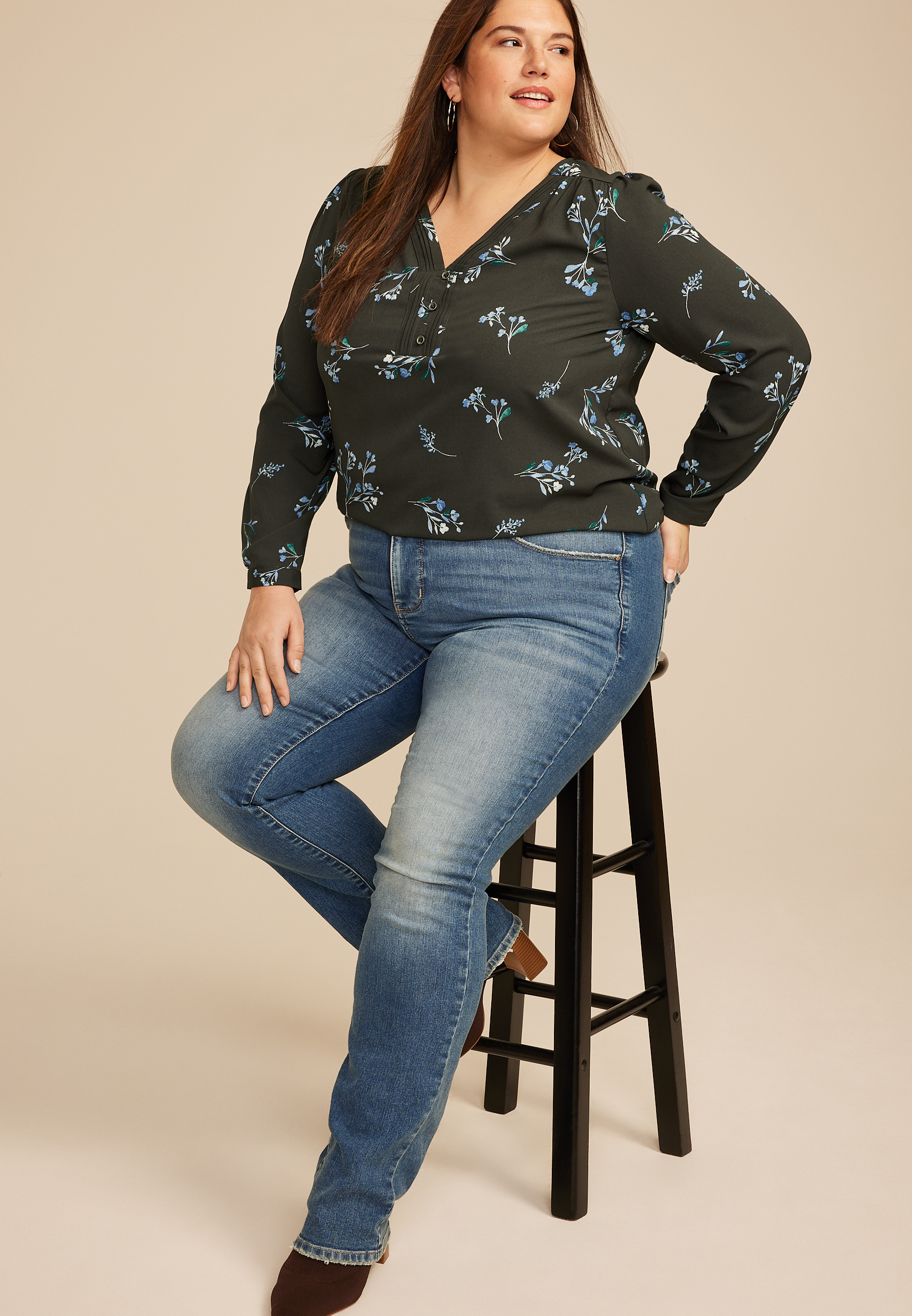 Plus Size Floral Pleated V Neck Button Front Blouse, C9765, large