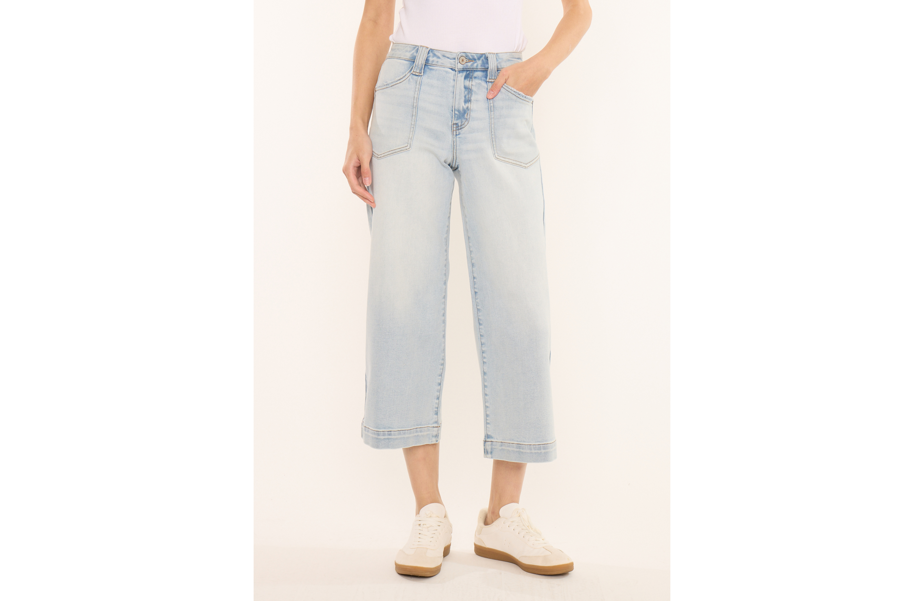 KanCan™ High Rise Patch Pocket Wide Leg Cropped Jean