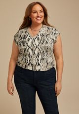 Plus Size 24/7 Magnolia Snake Print V Neck Tee, C1524, small