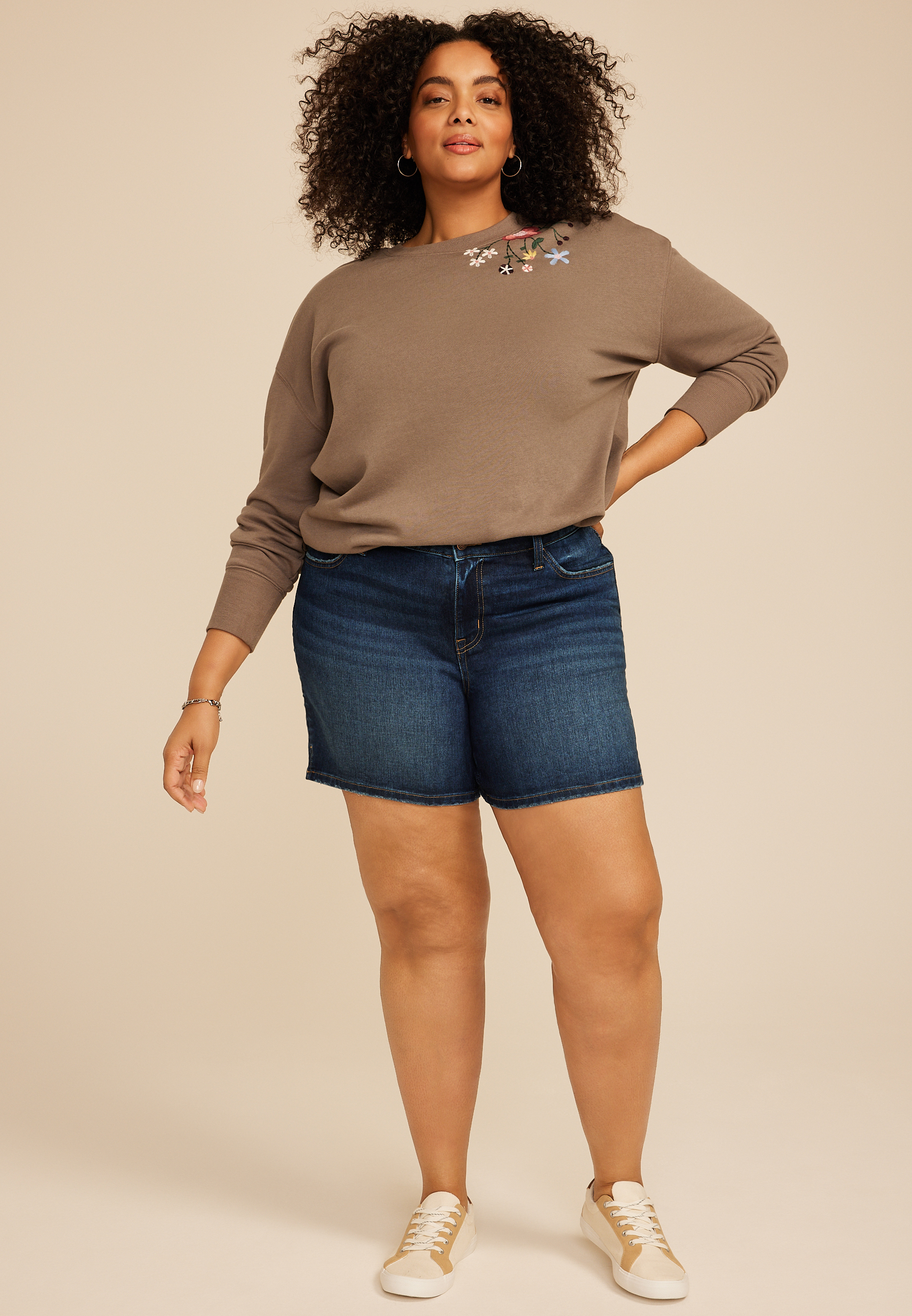 Plus Size m jeans by maurices&trade; Classic Mid Rise Slit Hem 6in Short, C258, large