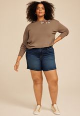 Plus Size m jeans by maurices&trade; Classic Mid Rise Slit Hem 6in Short, C258, small