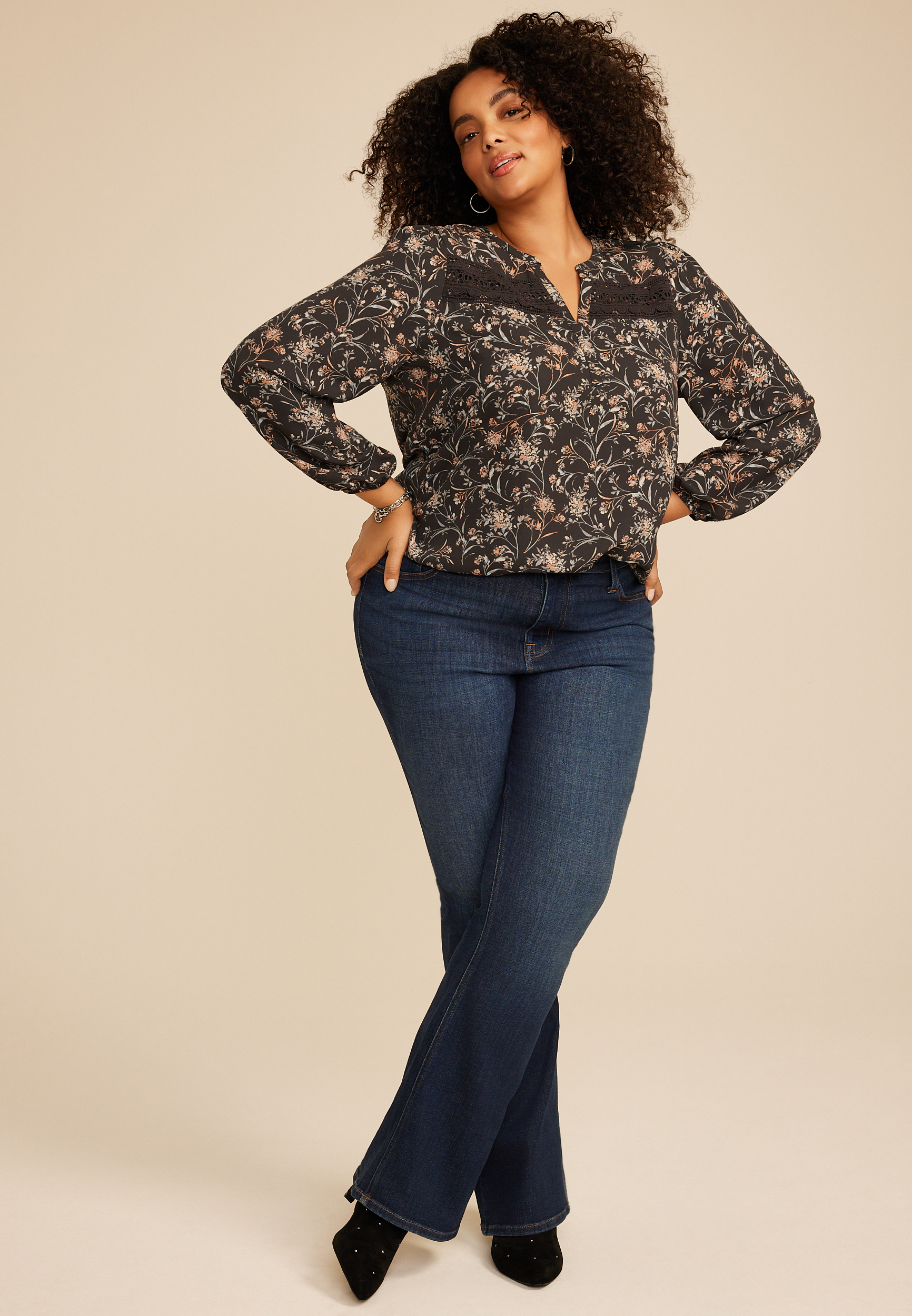Plus Size Floral V Neck Crochet Trim Blouse, C9765, large