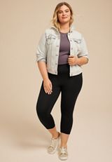 Plus Size Ultra Soft High Rise Capri Legging, C106, small
