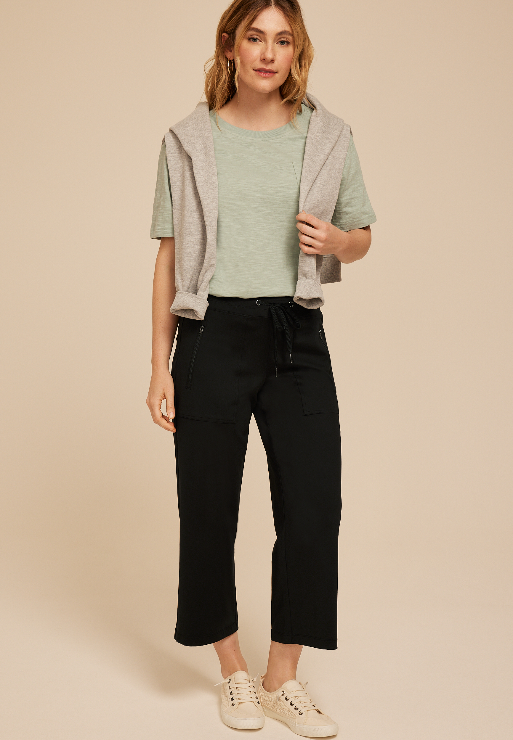 Traveler High Rise Wide Leg Cropped Pant | maurices