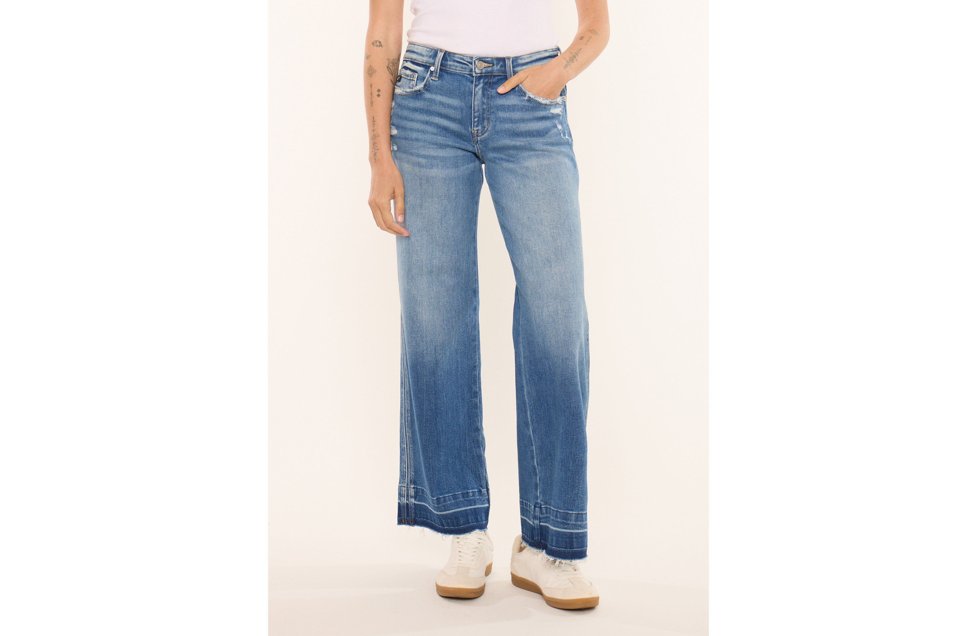 KanCan™ Mid Rise Release Hem Wide Leg Jean